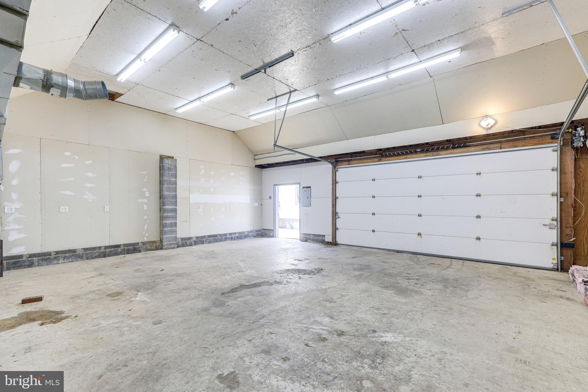 CLINTON VISTA - Residential