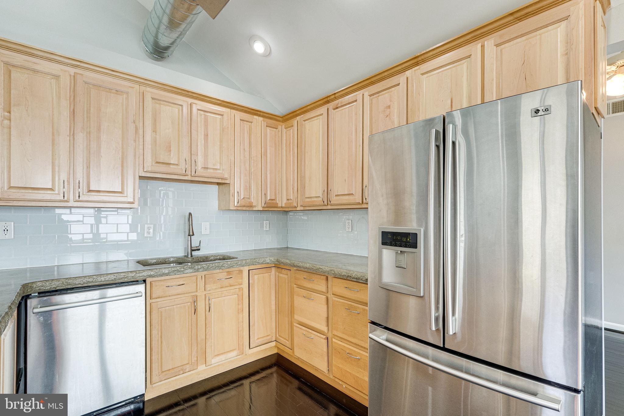 CLINTON VISTA - Residential