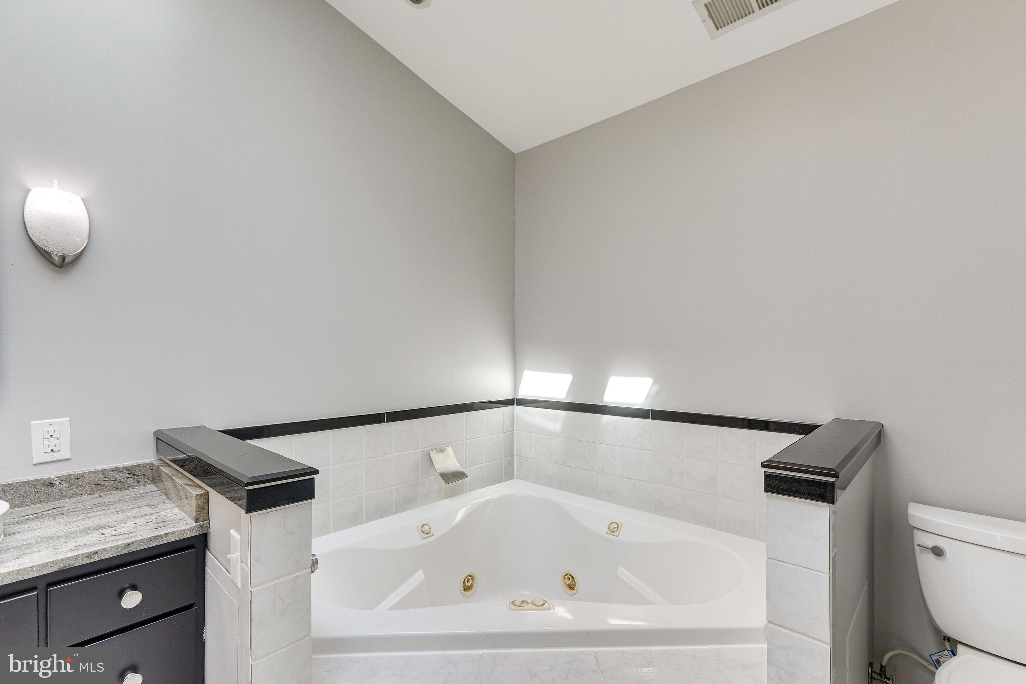 CLINTON VISTA - Residential