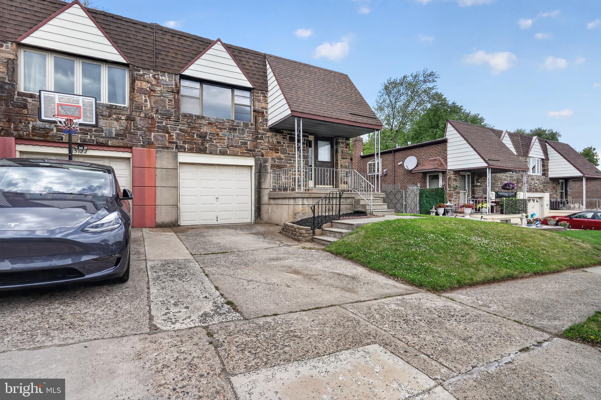 SOMERTON - Residential