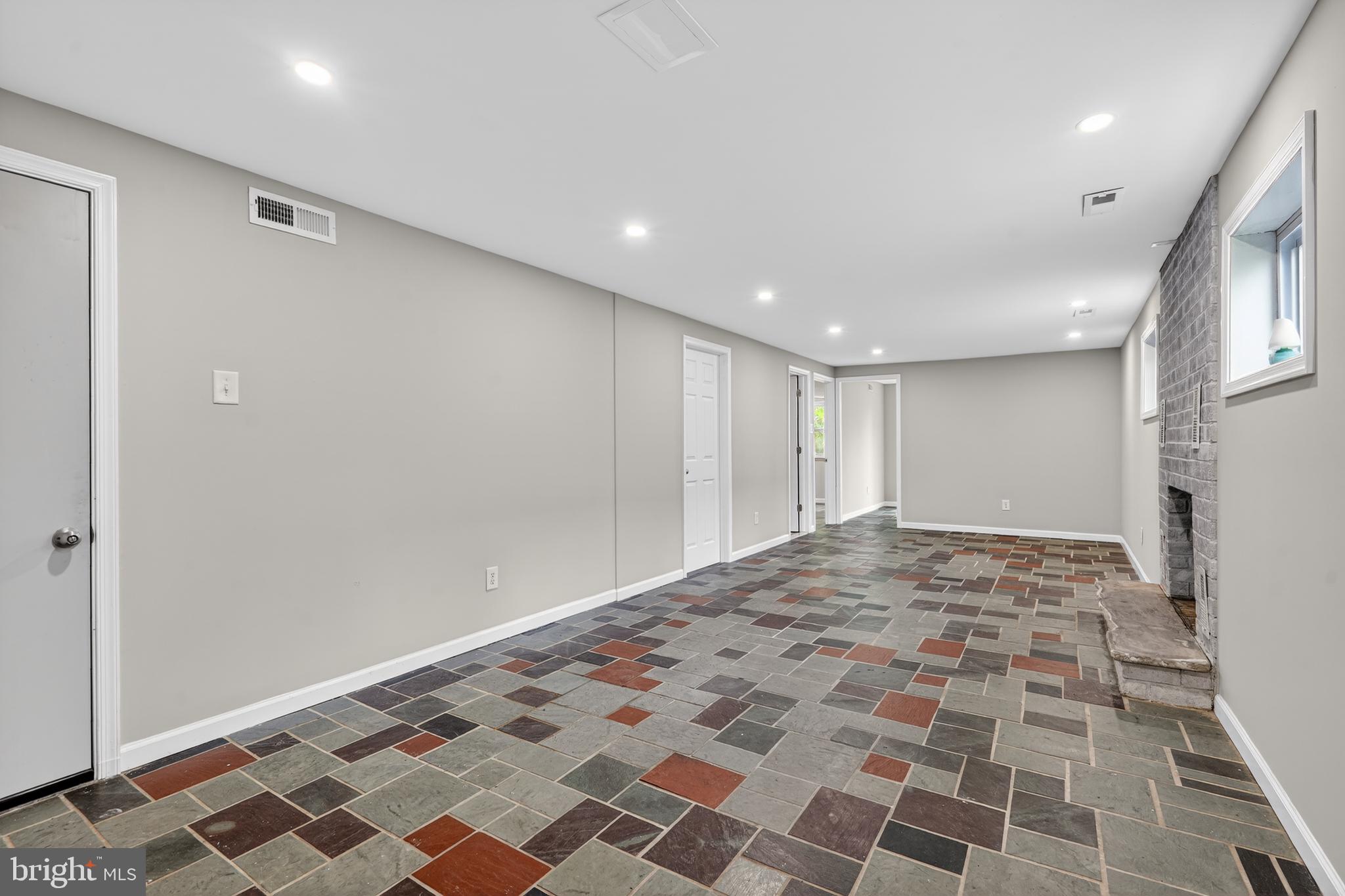 SOMERTON - Residential