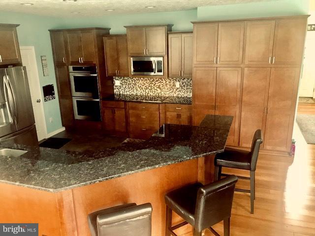 WILLOW RUN - Residential