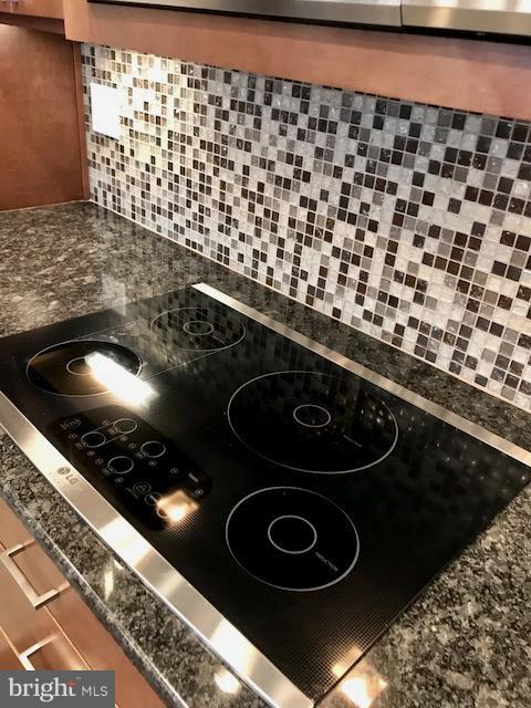 WILLOW RUN - Residential