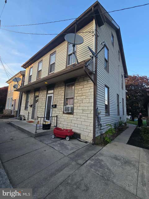 Multifamily For Sale - 36 N Railroad Street<br/> ANNVILLE, PA 17003