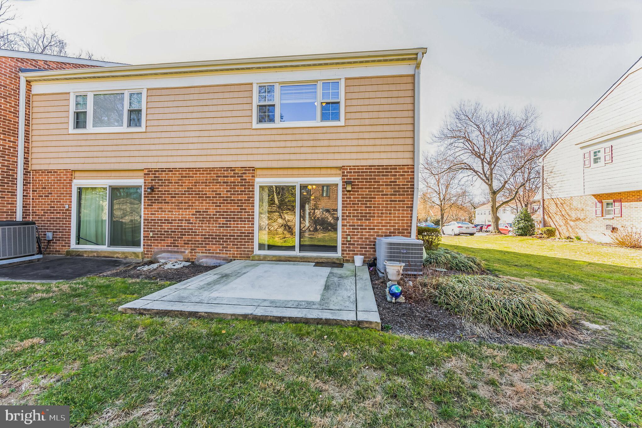 WESTON VILLAGE - Residential