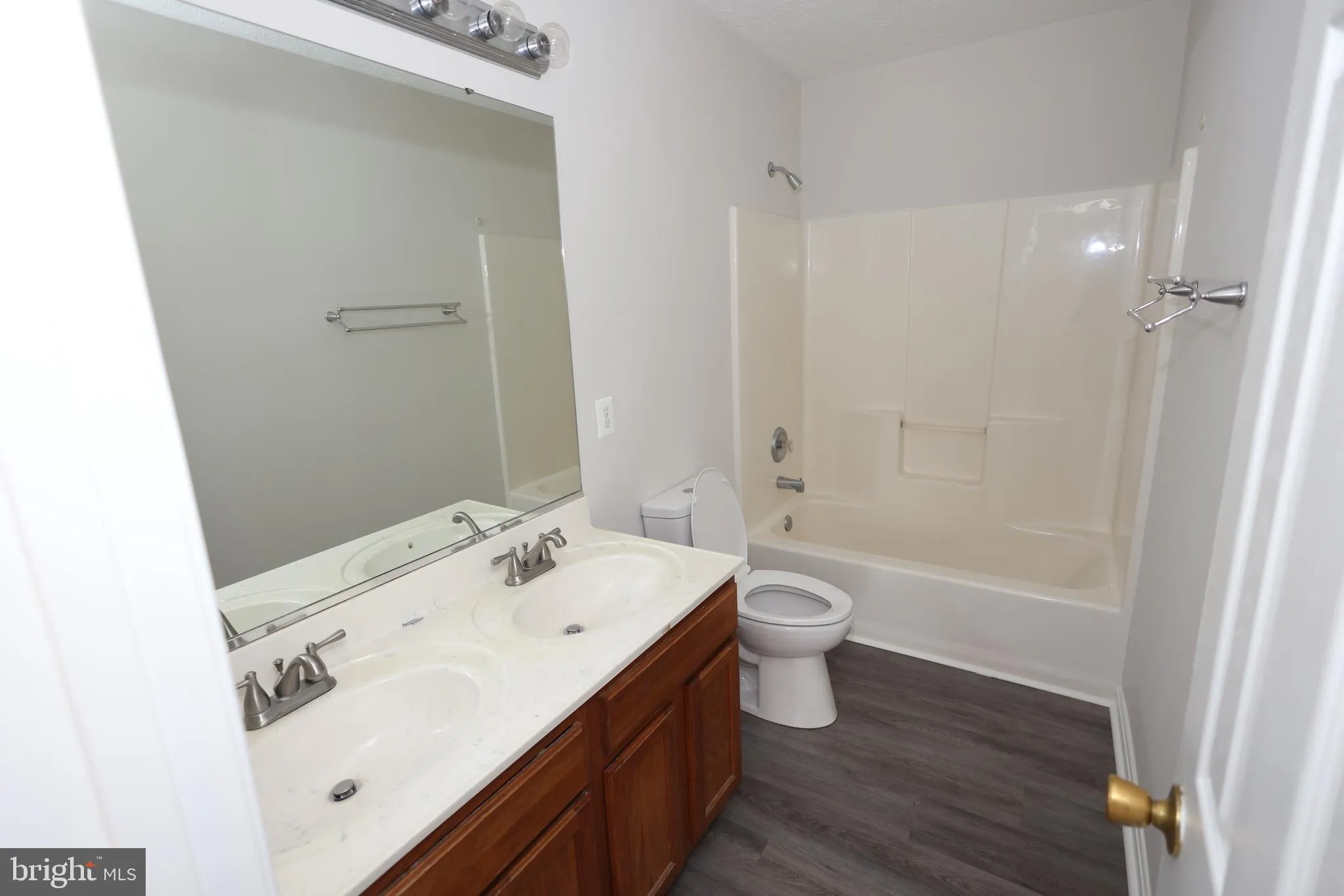 Waldorf, Maryland 20603, United States, 4 Bedrooms Bedrooms, ,3 BathroomsBathrooms,Residential,Contingent,21903