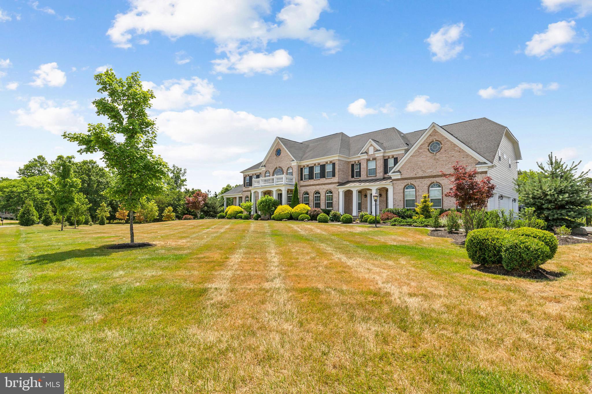 HUNTERS POND - Residential