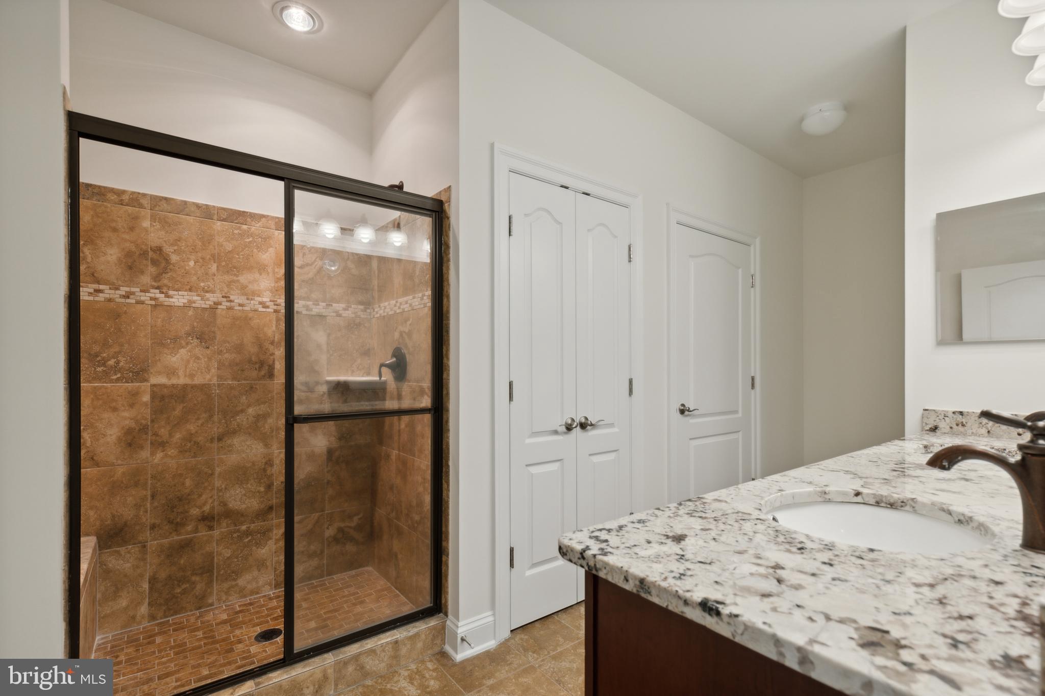 HUNTERS POND - Residential