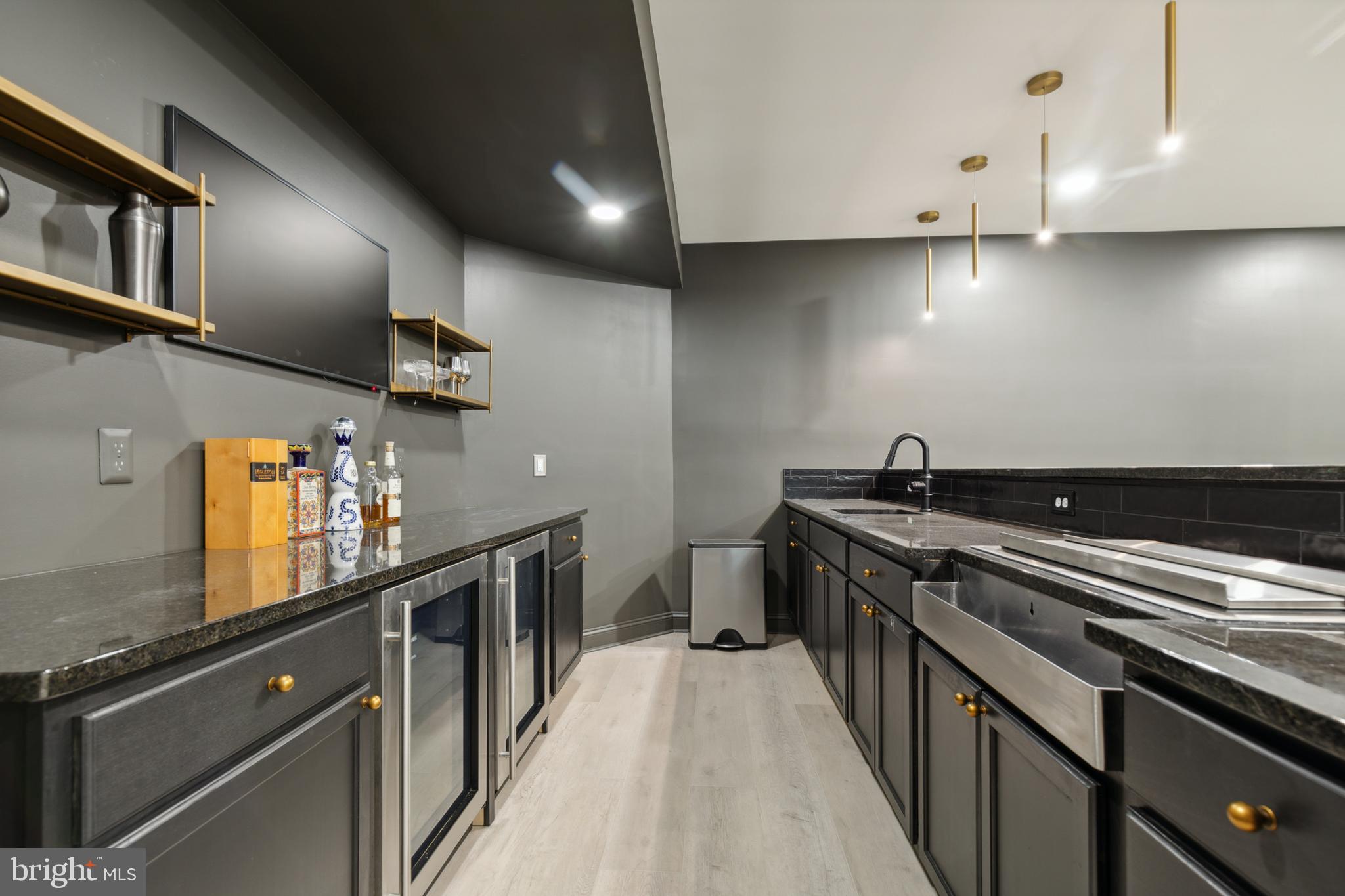 HUNTERS POND - Residential