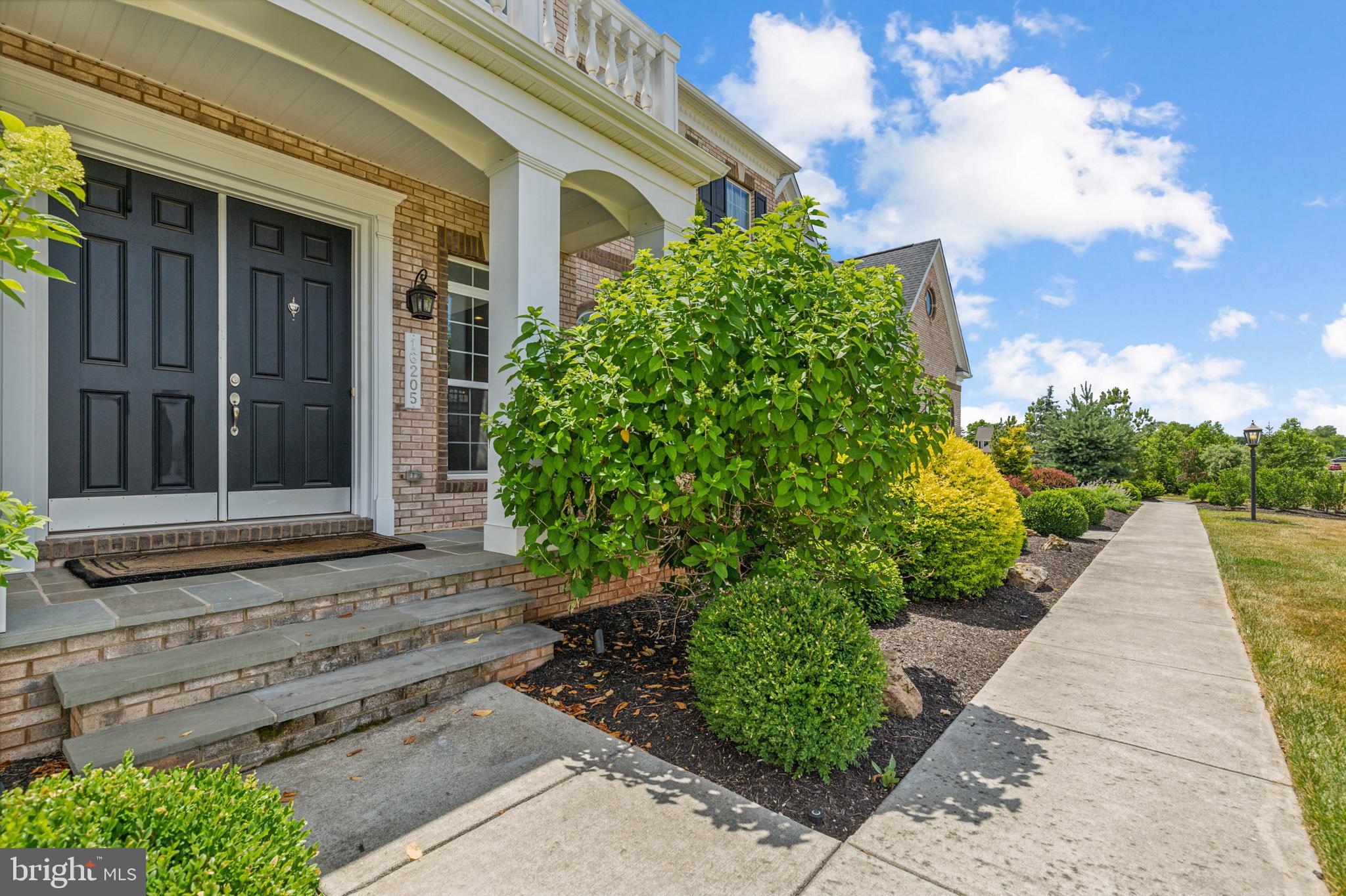 HUNTERS POND - Residential