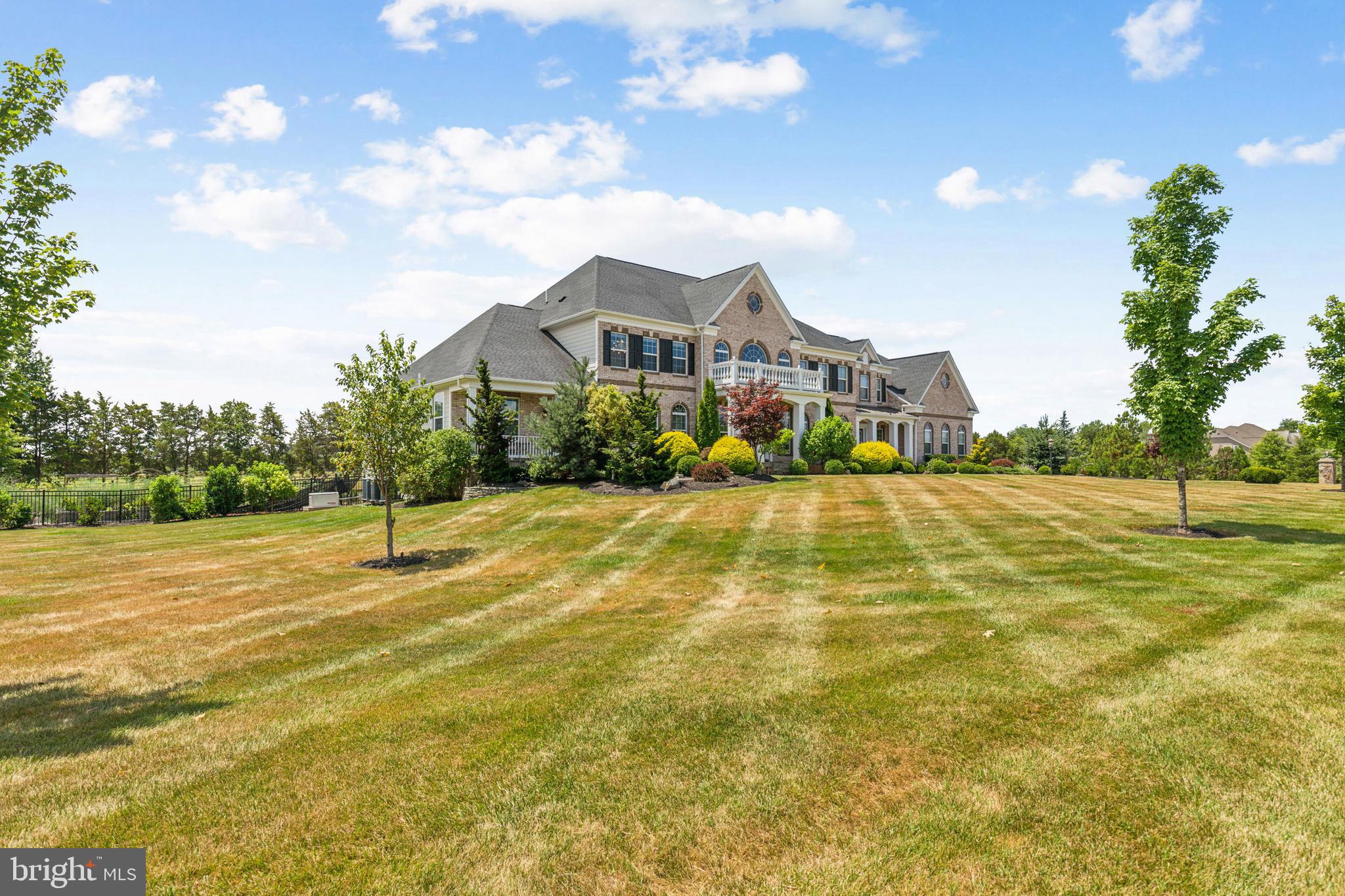 HUNTERS POND - Residential