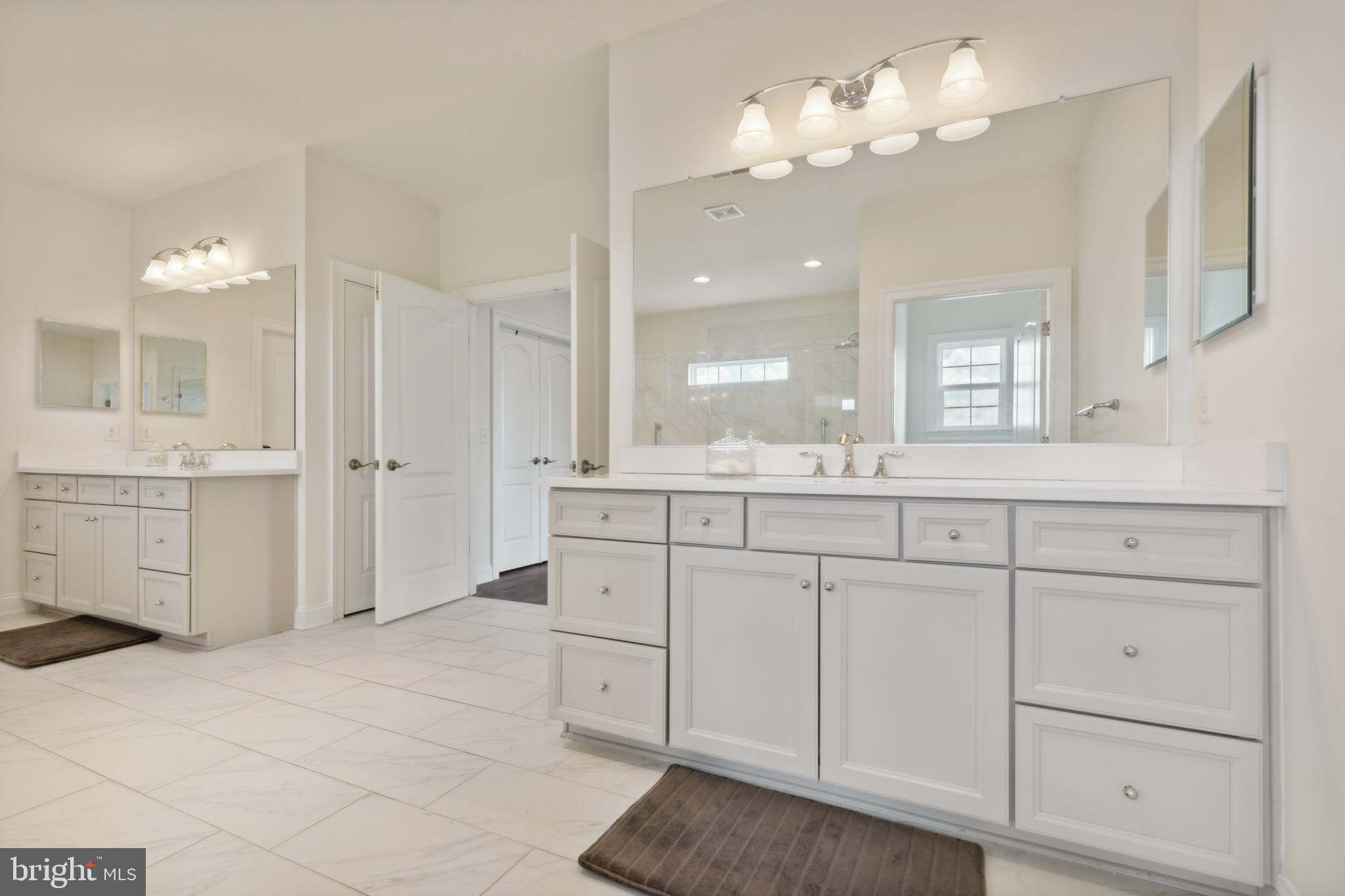 HUNTERS POND - Residential