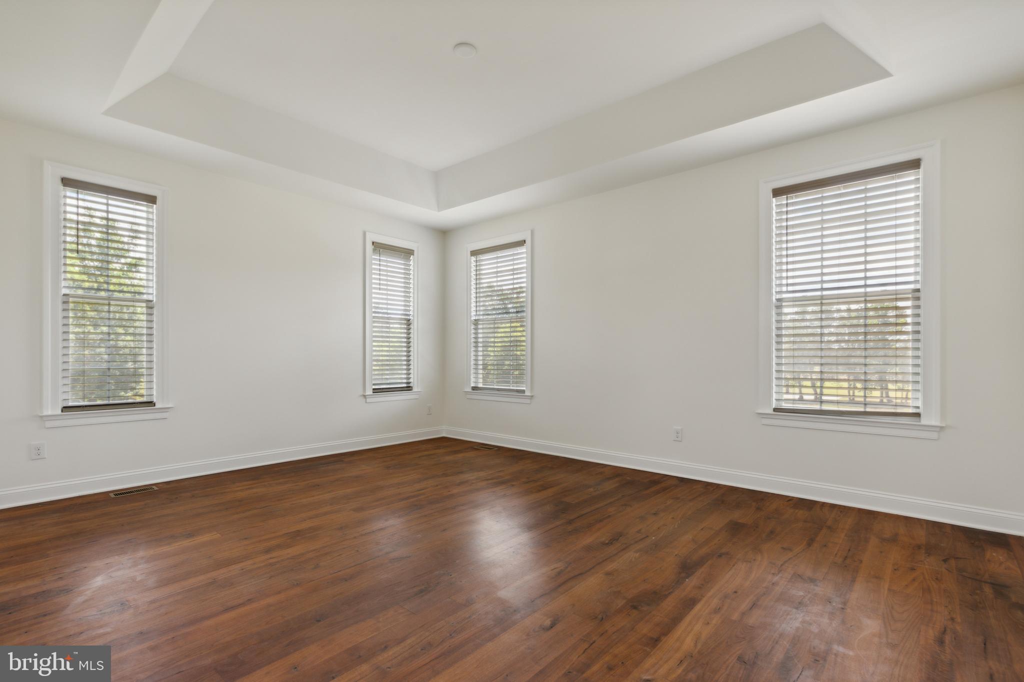 HUNTERS POND - Residential