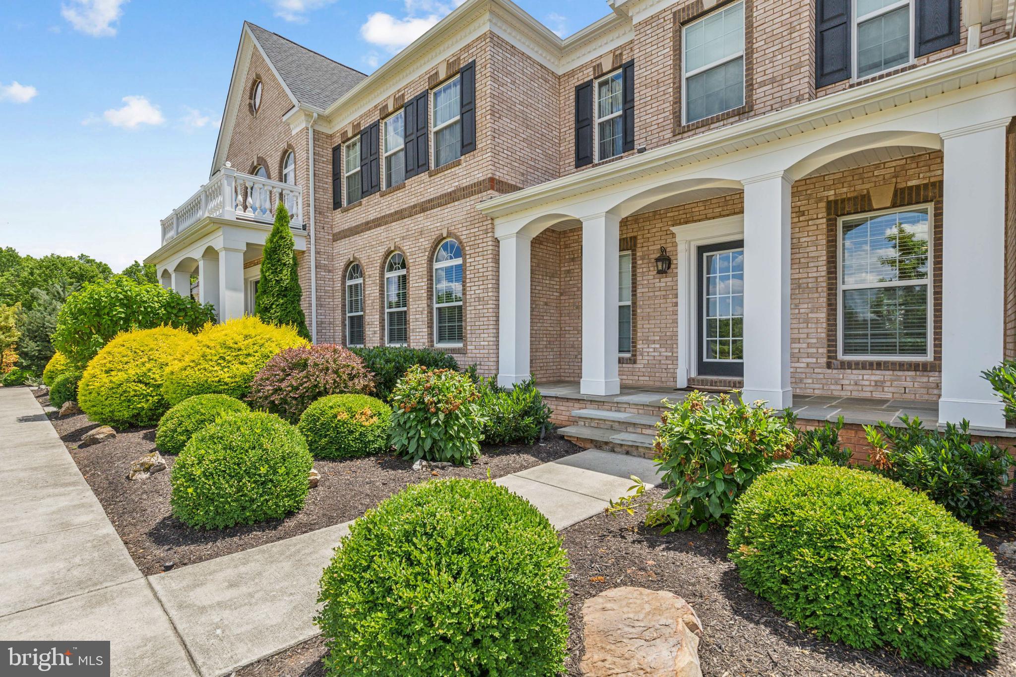 HUNTERS POND - Residential