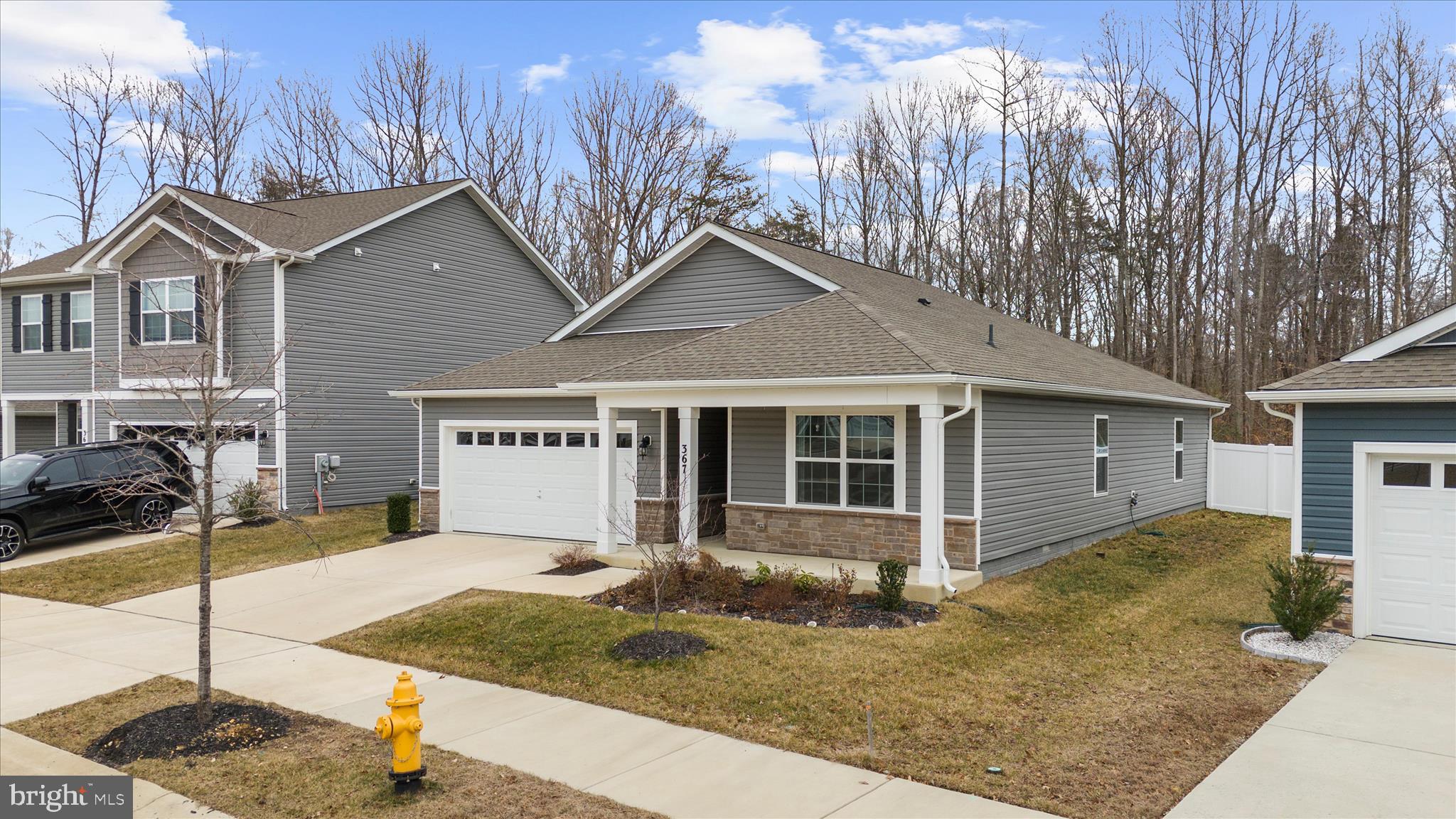 PINE GROVE - Residential