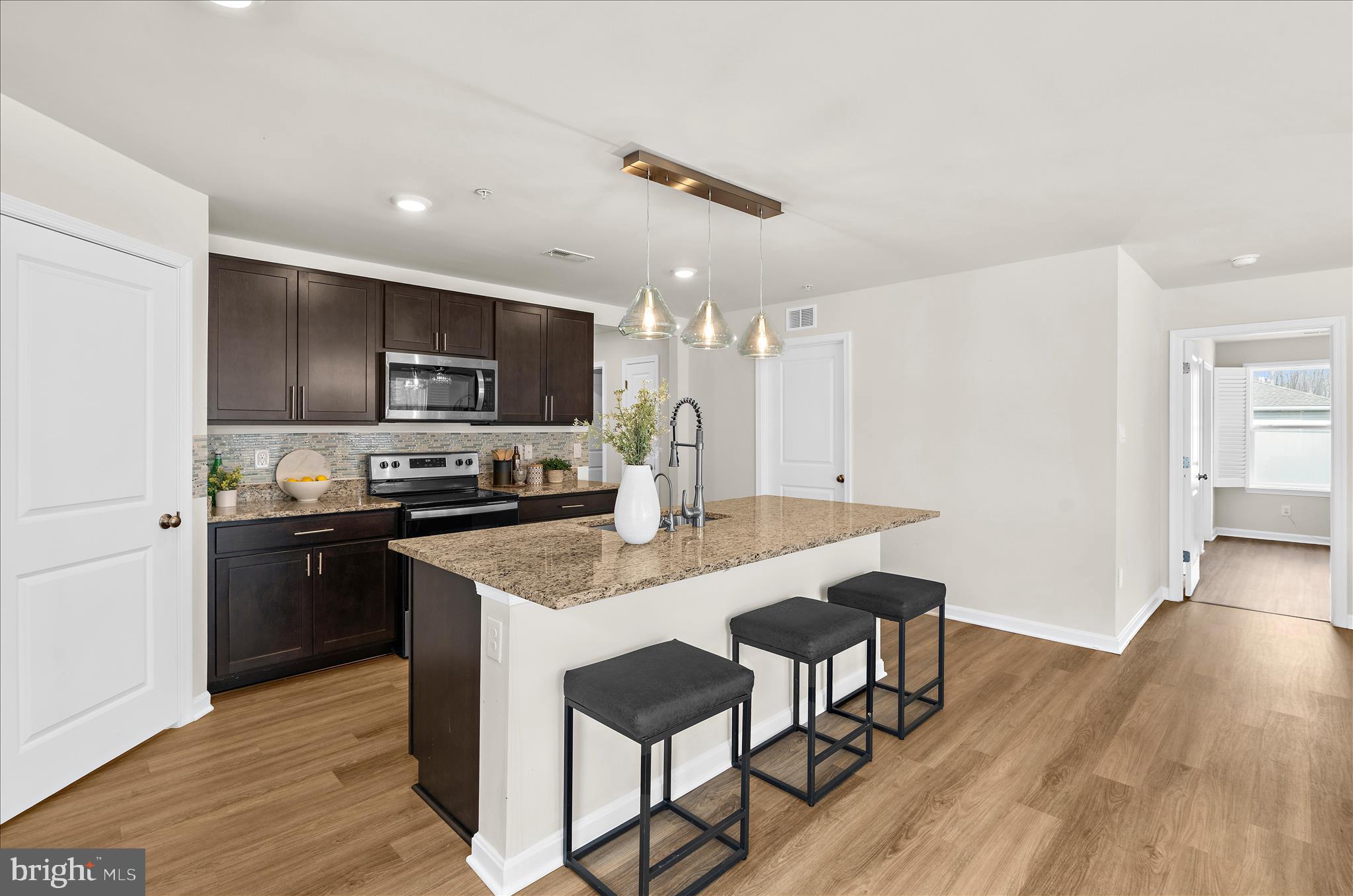 PINE GROVE - Residential