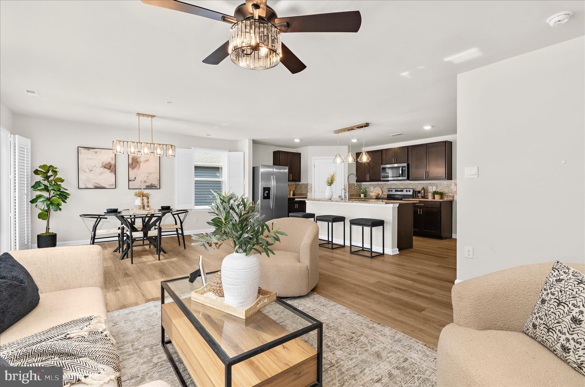 PINE GROVE - Residential