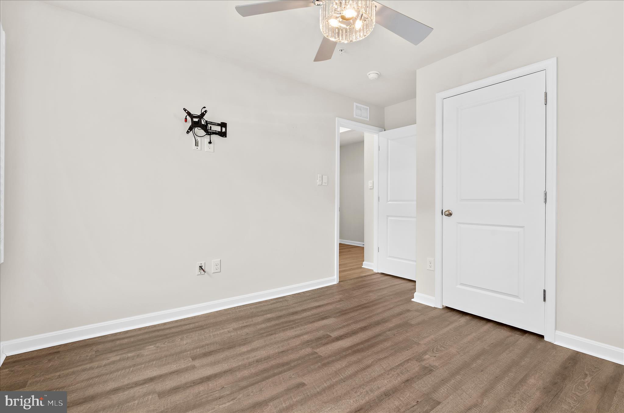 PINE GROVE - Residential