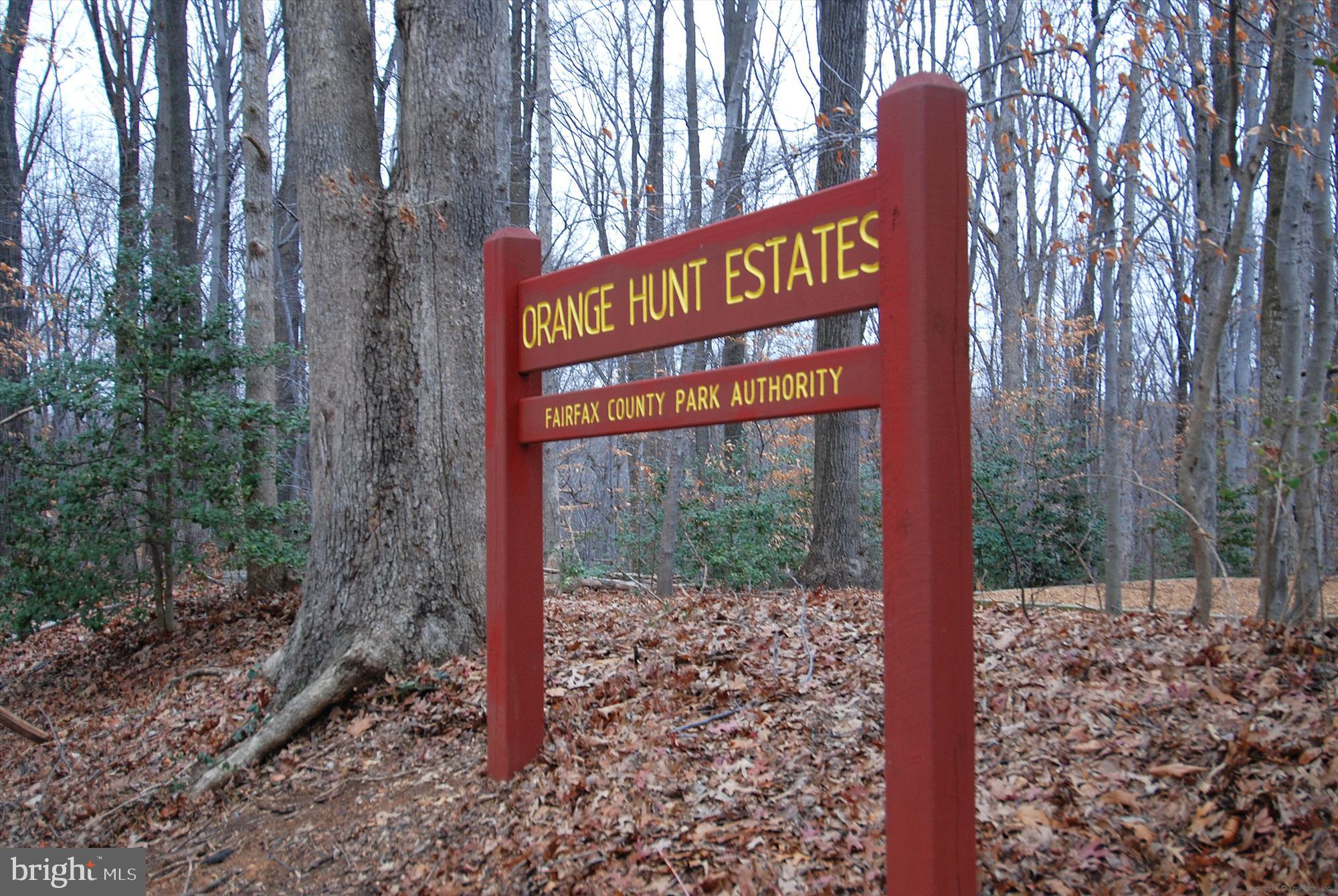 ORANGE HUNT ESTATES - Residential