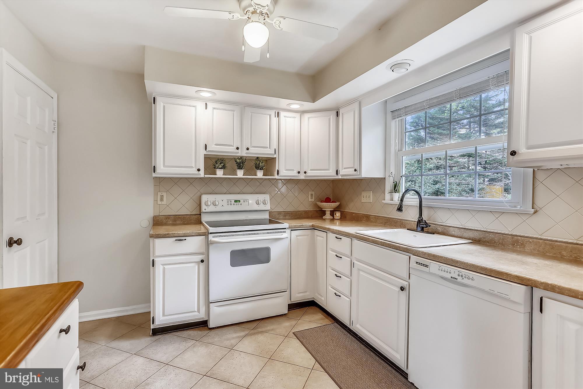 ORANGE HUNT ESTATES - Residential