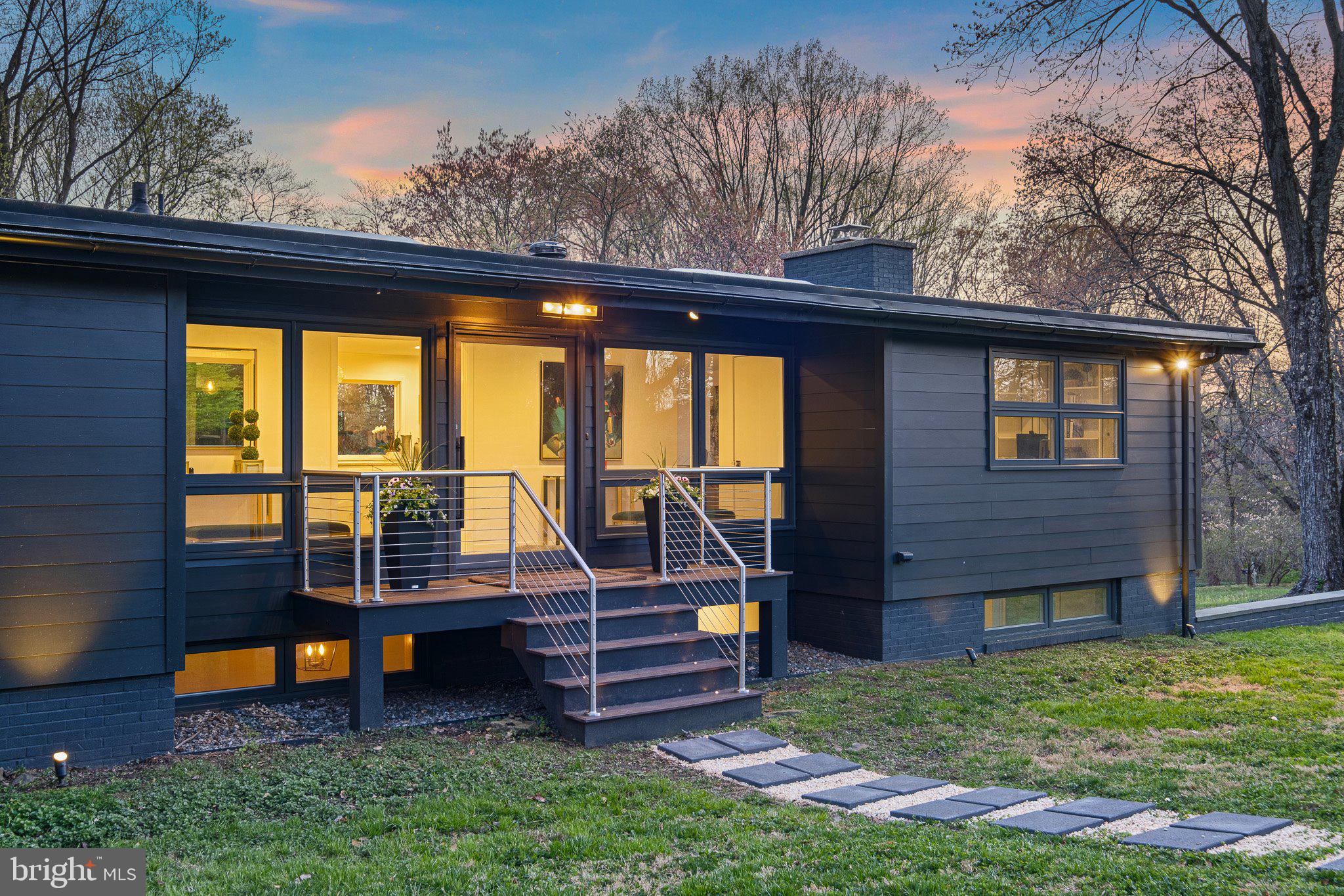 112 S SPRING VALLEY ROAD