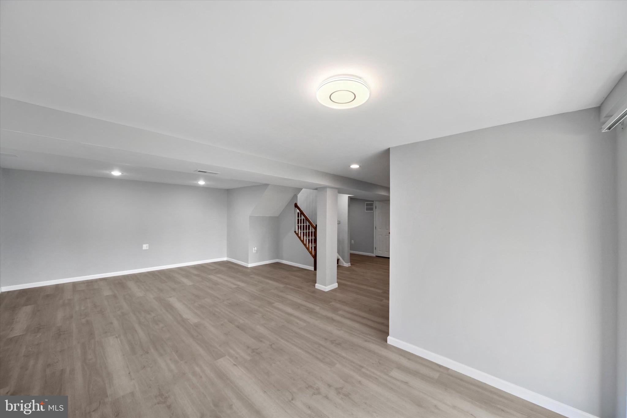 ROSEDALE - Residential