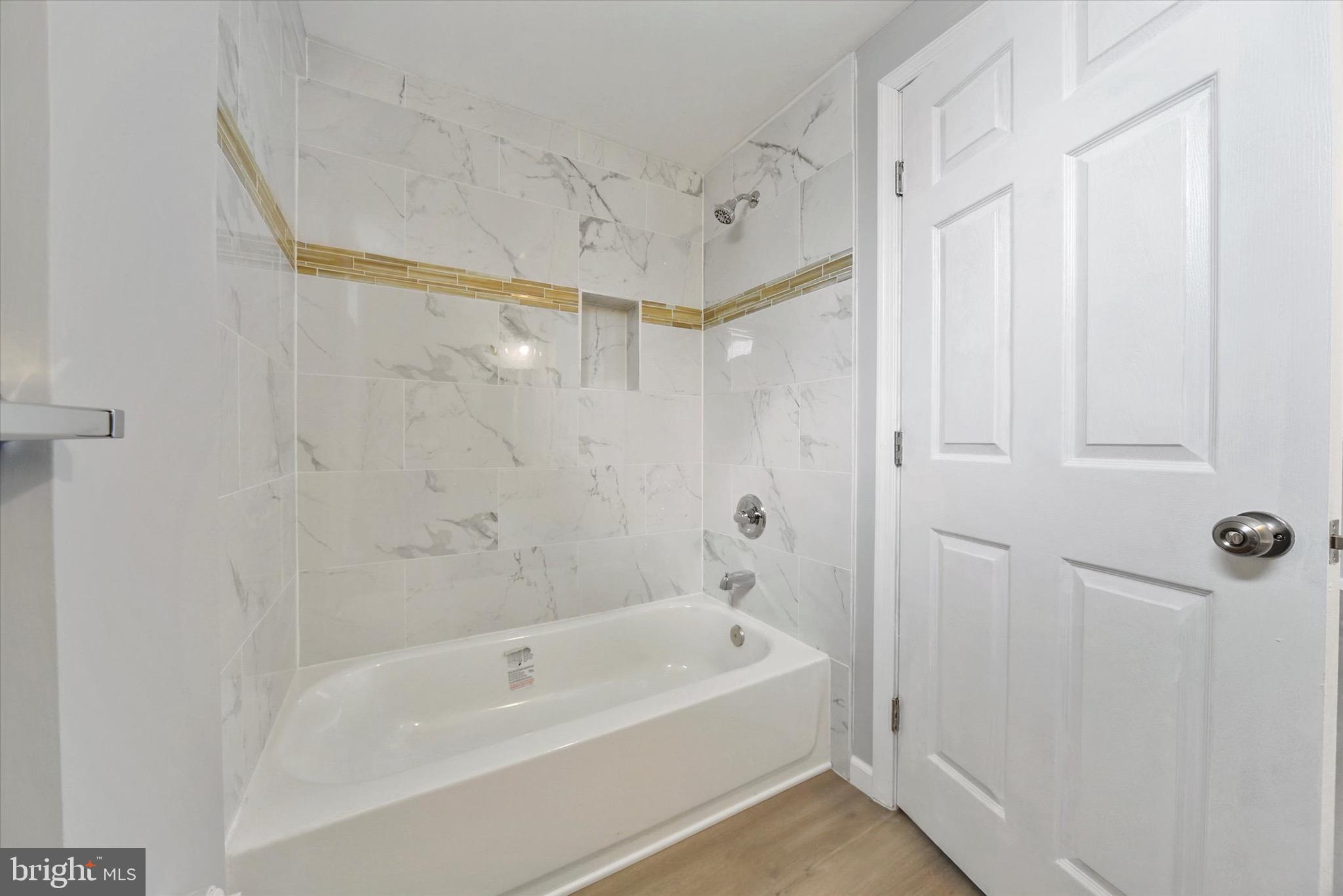 ROSEDALE - Residential