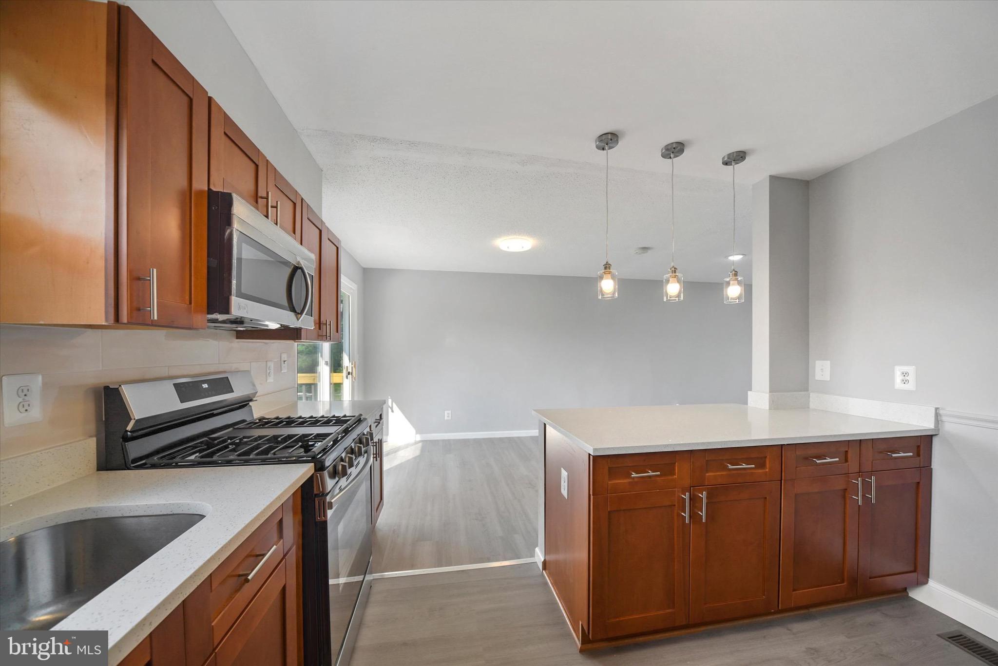 ROSEDALE - Residential