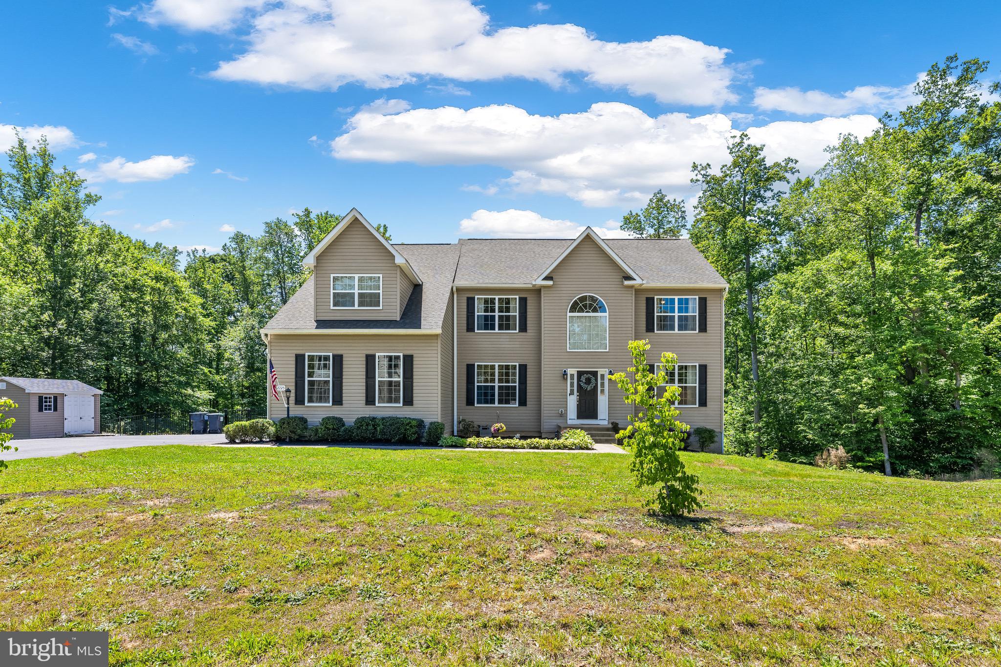 2225 CAMP GEARY LANE