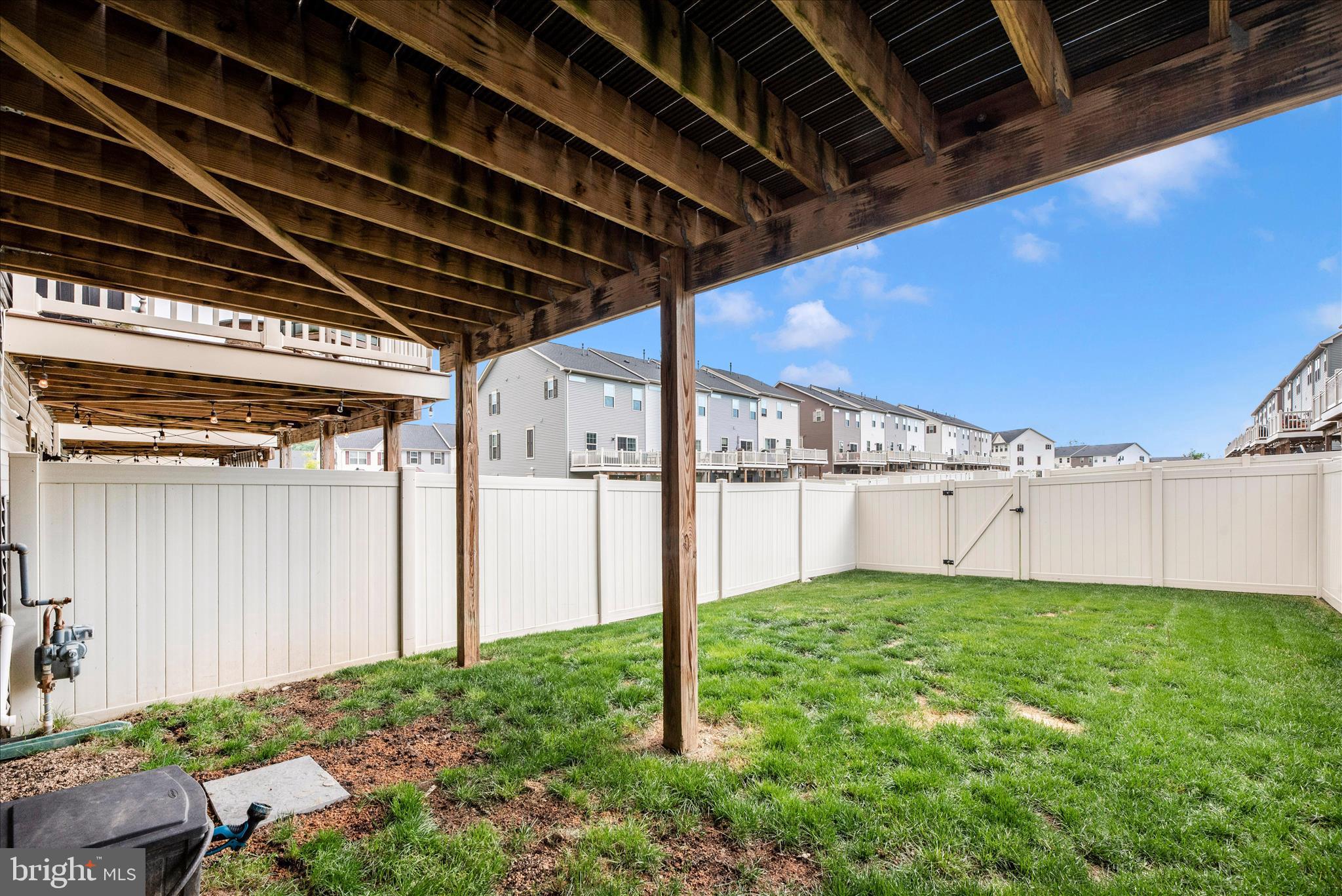 HAMPTONS - Residential