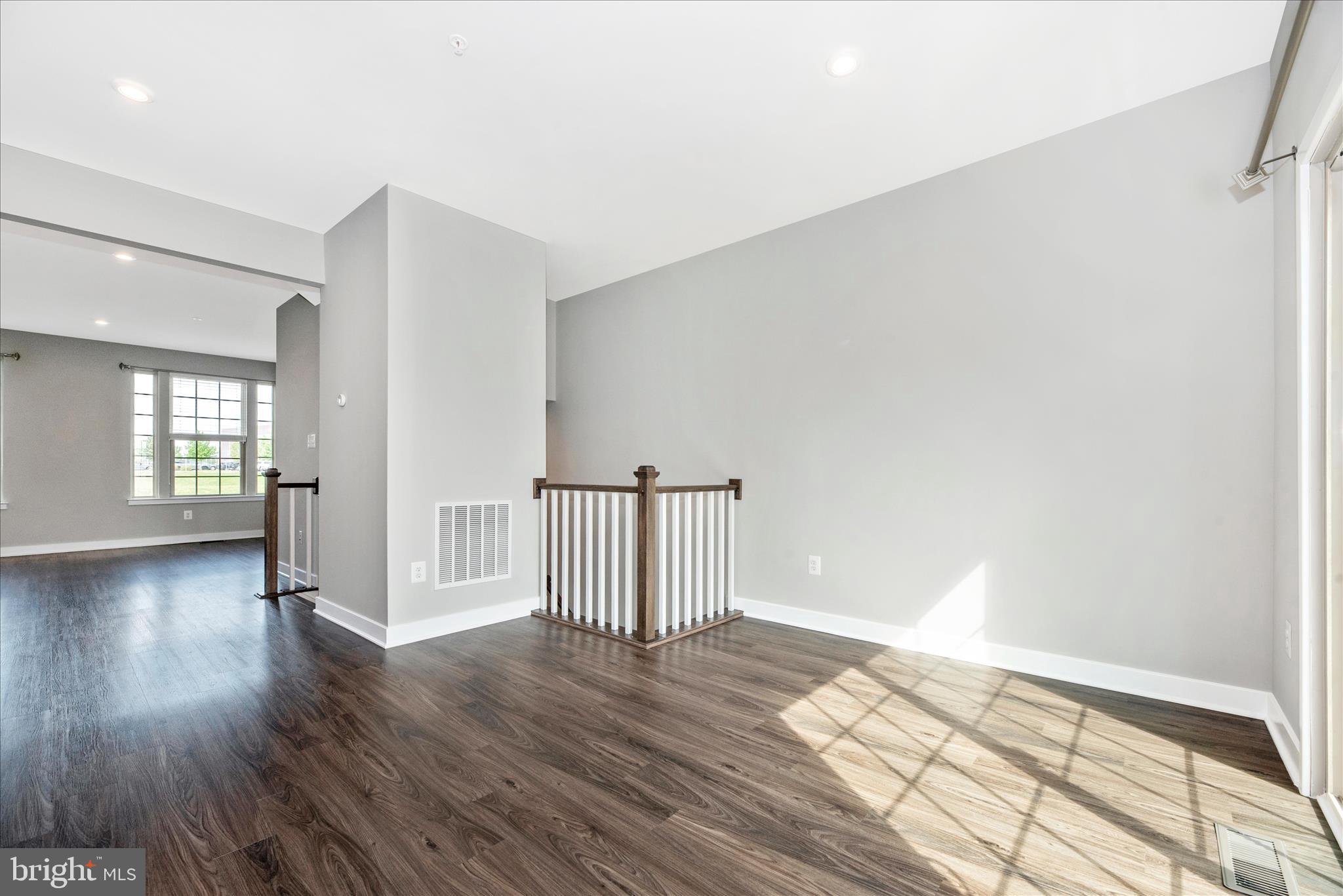 HAMPTONS - Residential
