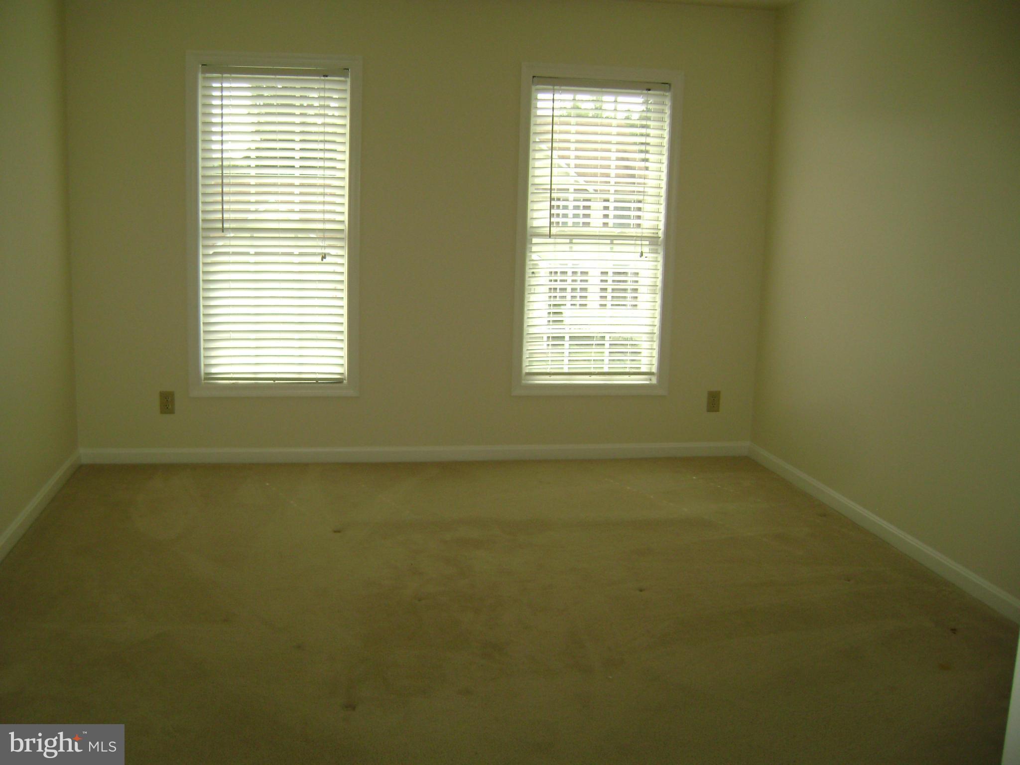 STAFFORD LAKES VILLAGE - Residential Lease