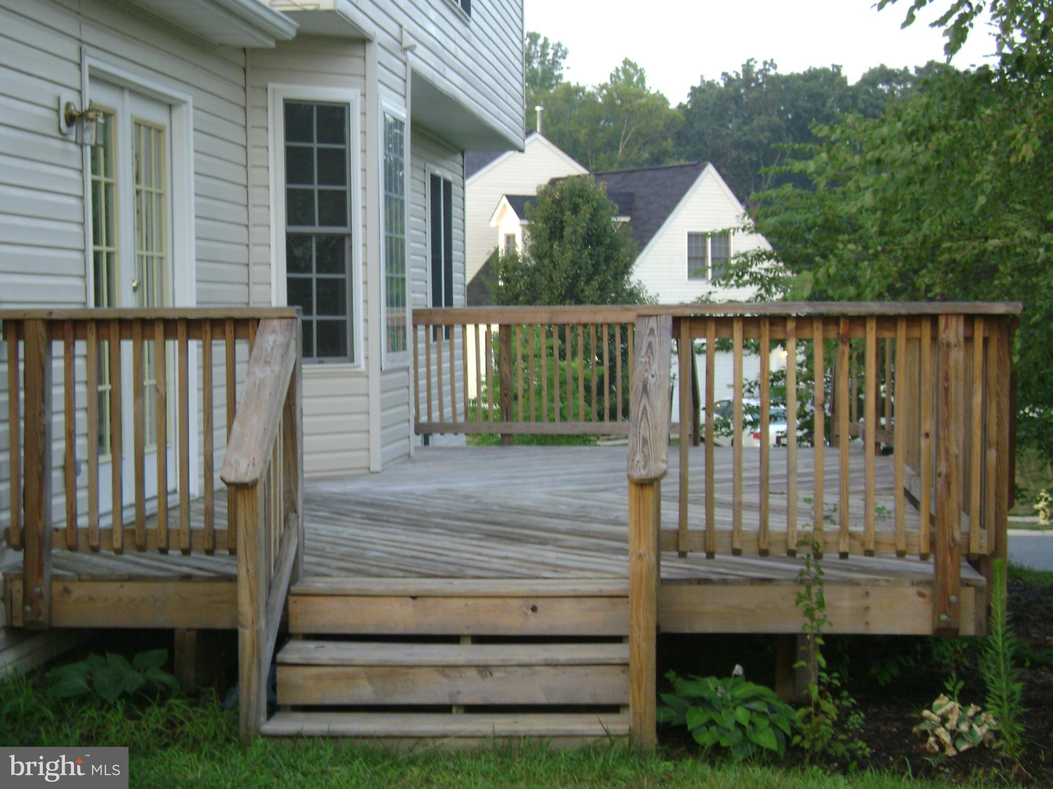 STAFFORD LAKES VILLAGE - Residential Lease