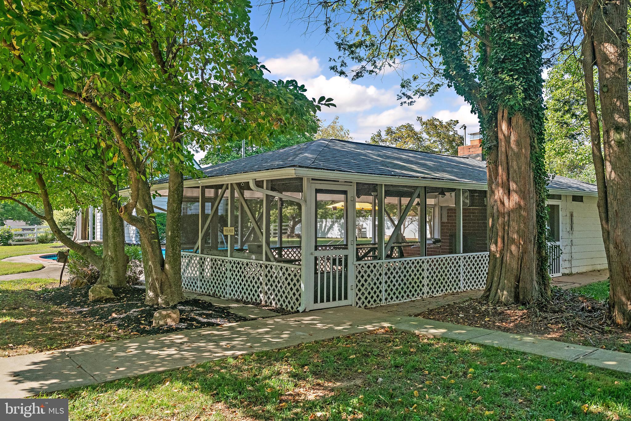 PARRS RIDGE - Residential