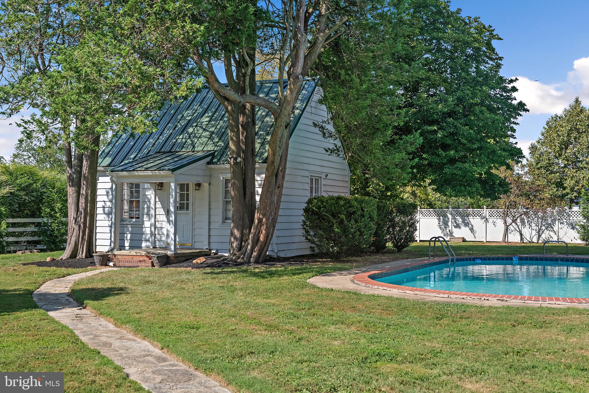 PARRS RIDGE - Residential