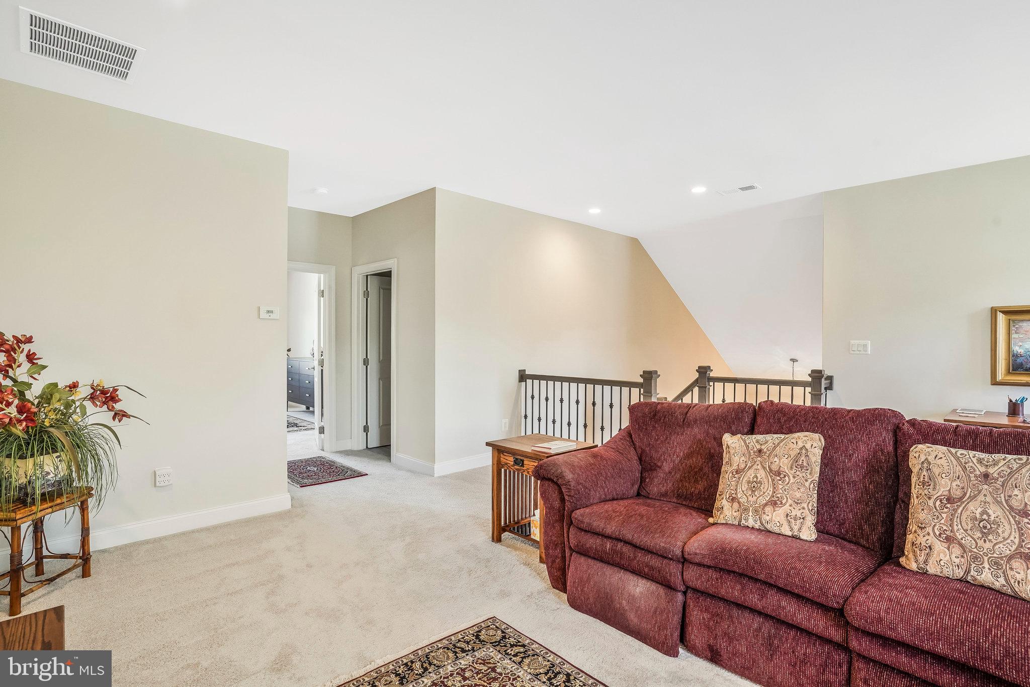 REGENCY AT CREEKSIDE - Residential