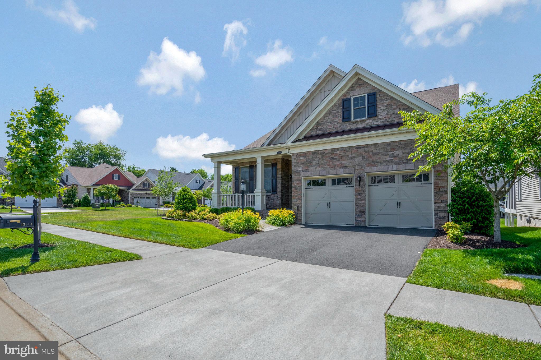 REGENCY AT CREEKSIDE - Residential