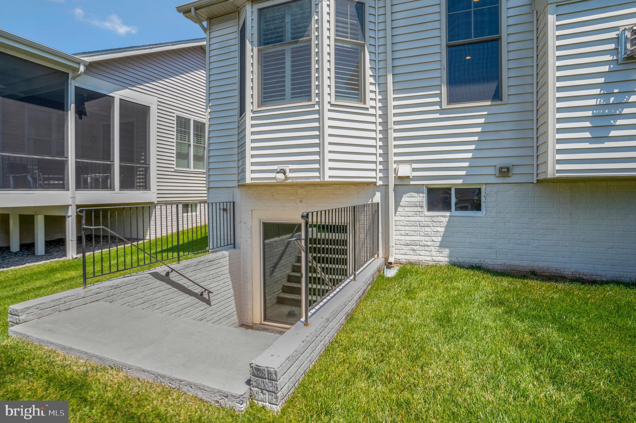 REGENCY AT CREEKSIDE - Residential