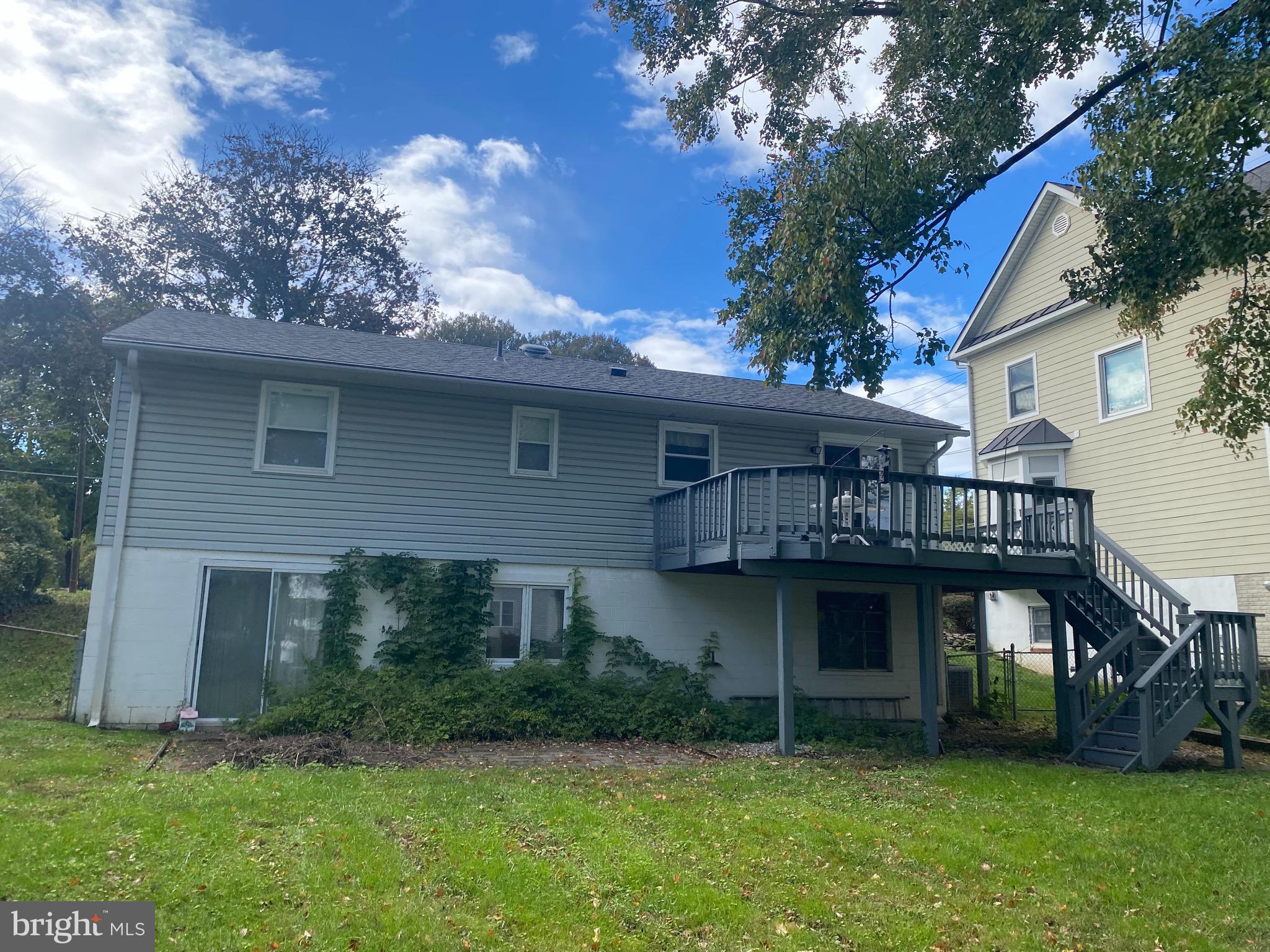 WEST FALLS CHURCH - Residential