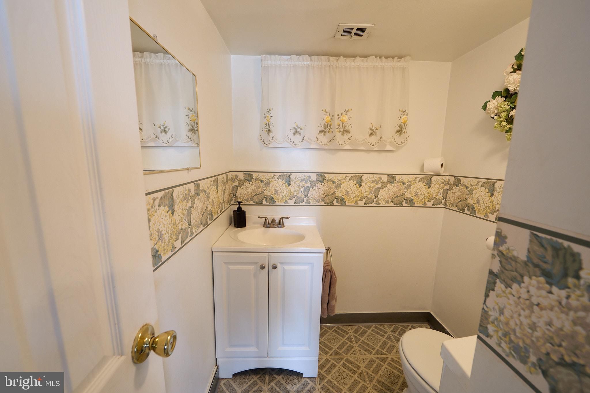 LAWRENCE PARK - Residential