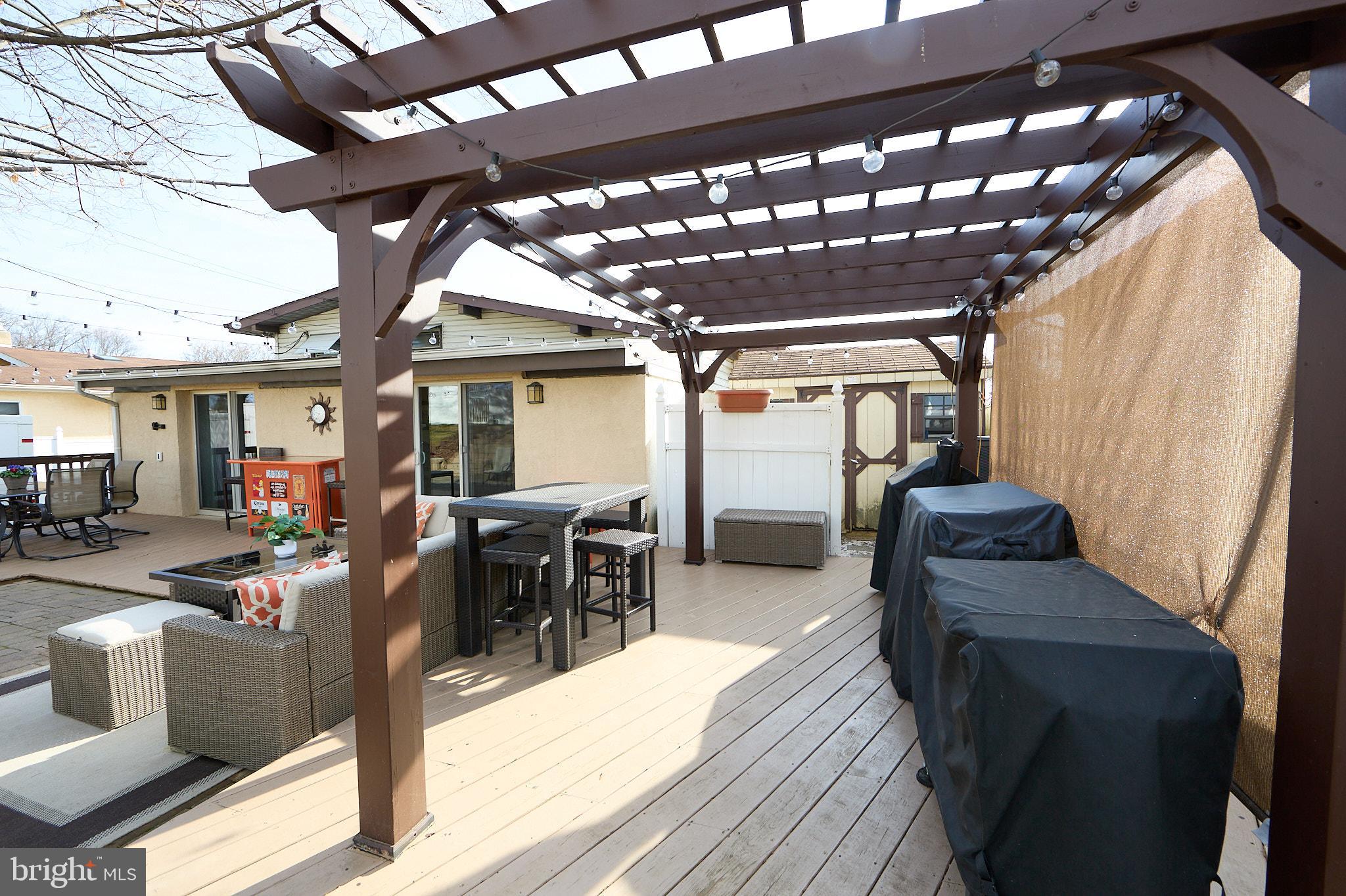 LAWRENCE PARK - Residential