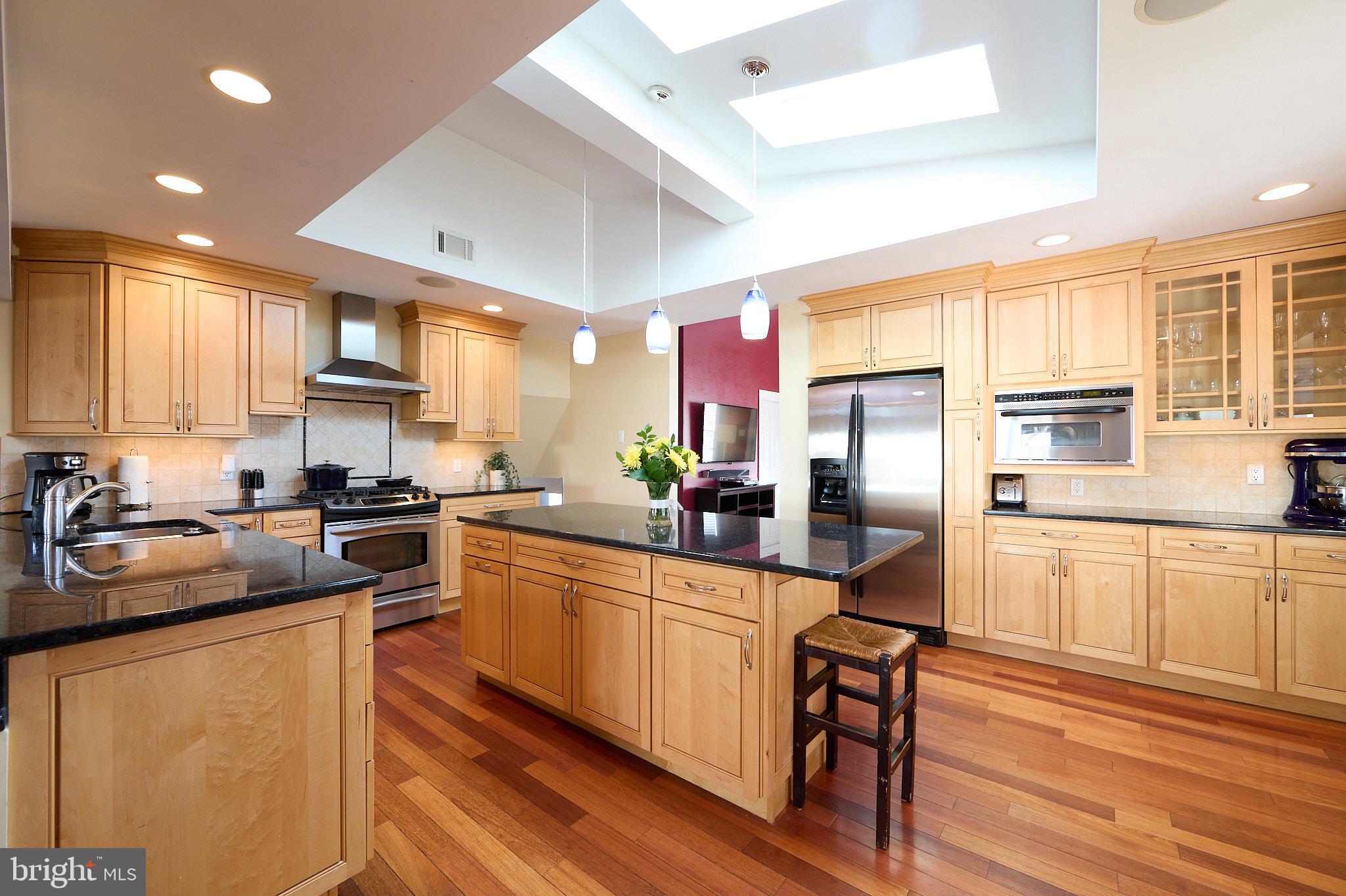 LAWRENCE PARK - Residential