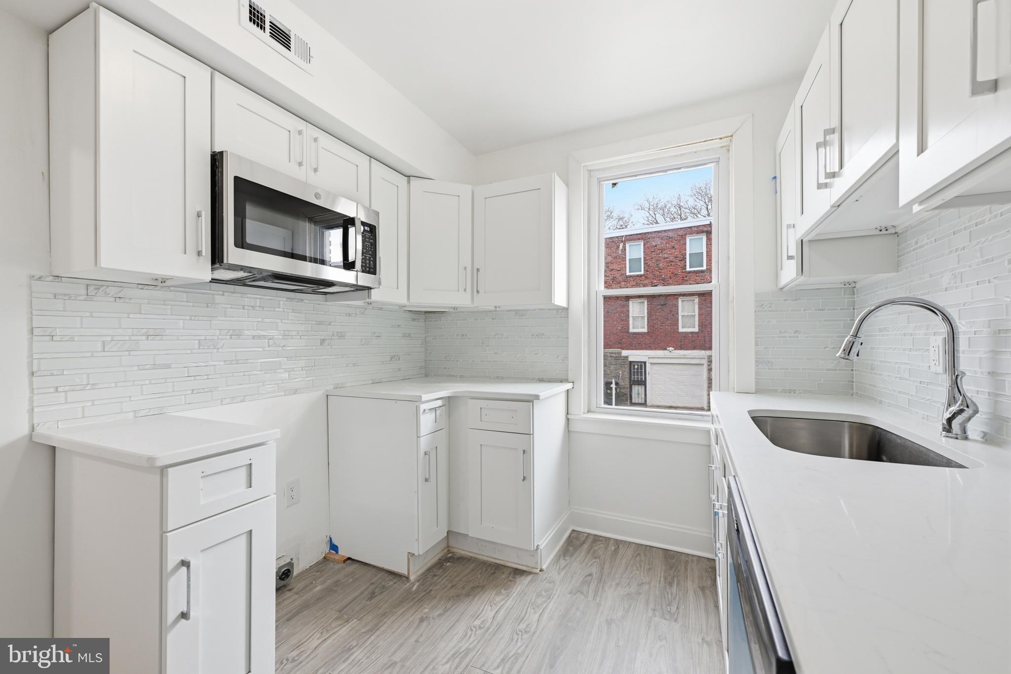 ELKINS PARK - Residential Income