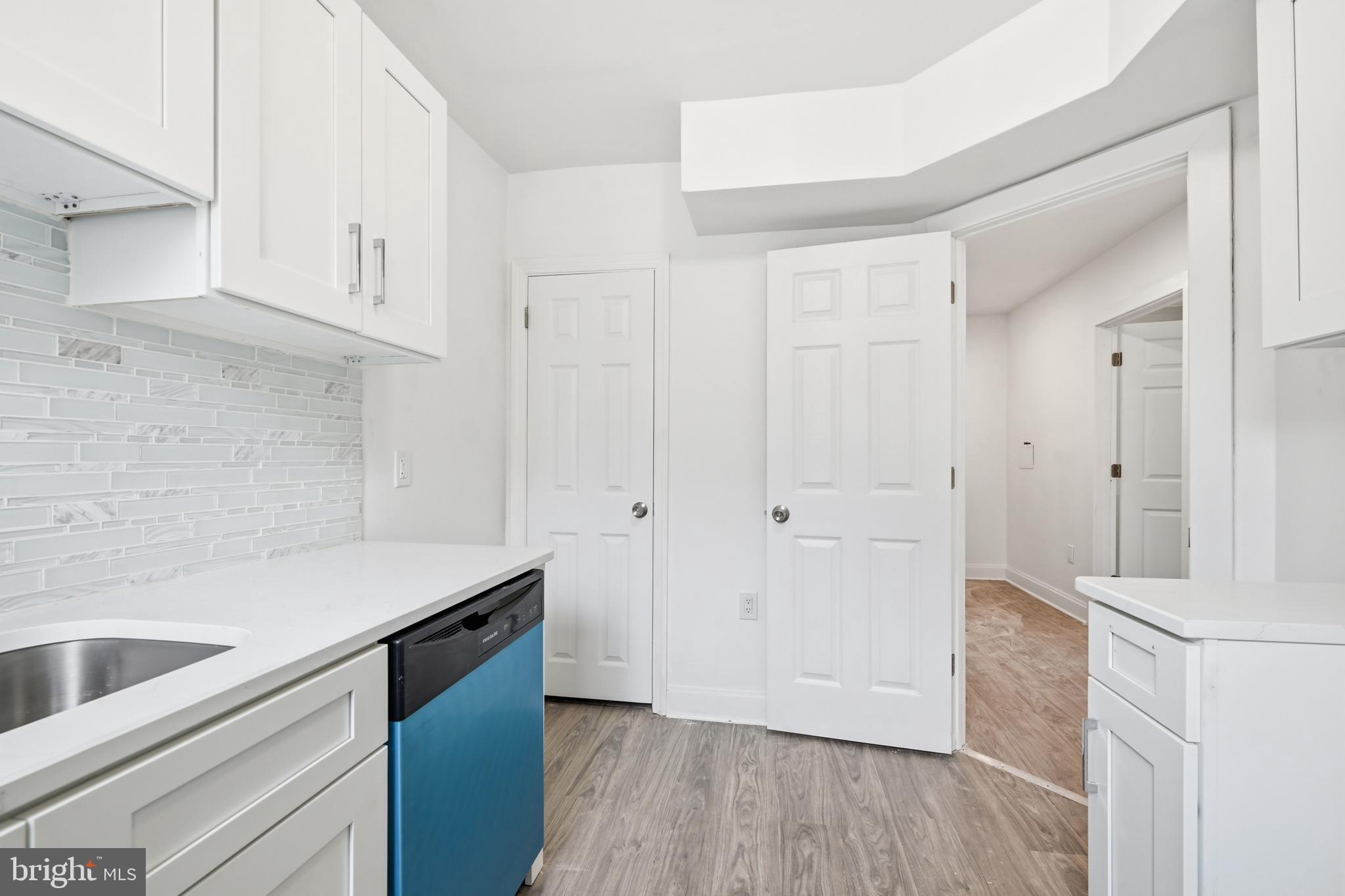 ELKINS PARK - Residential Income