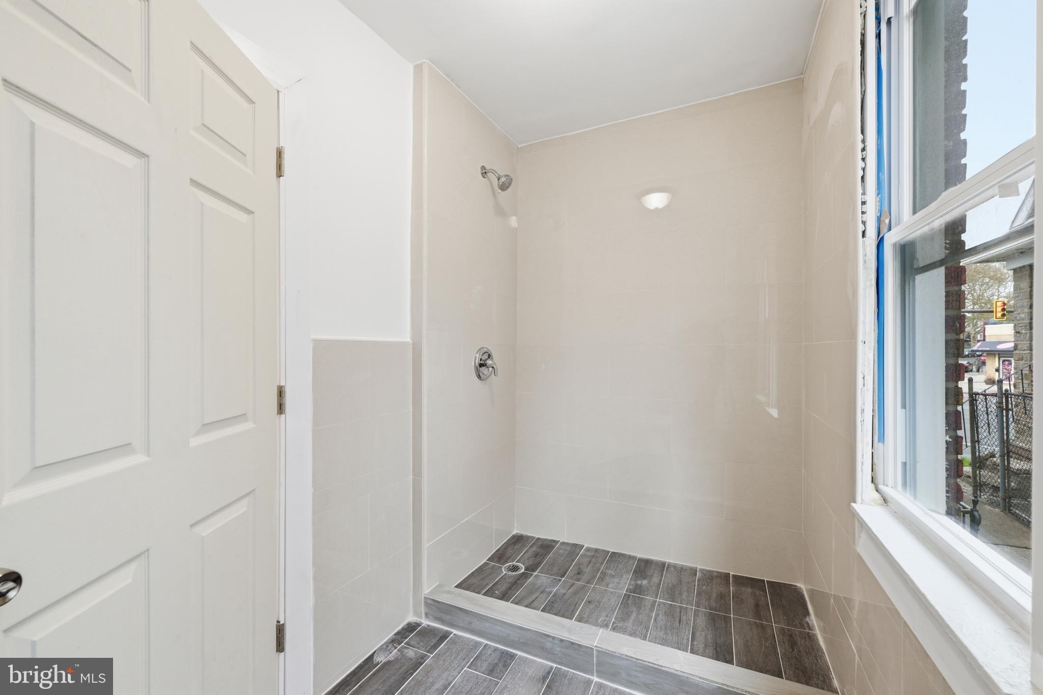 ELKINS PARK - Residential Income