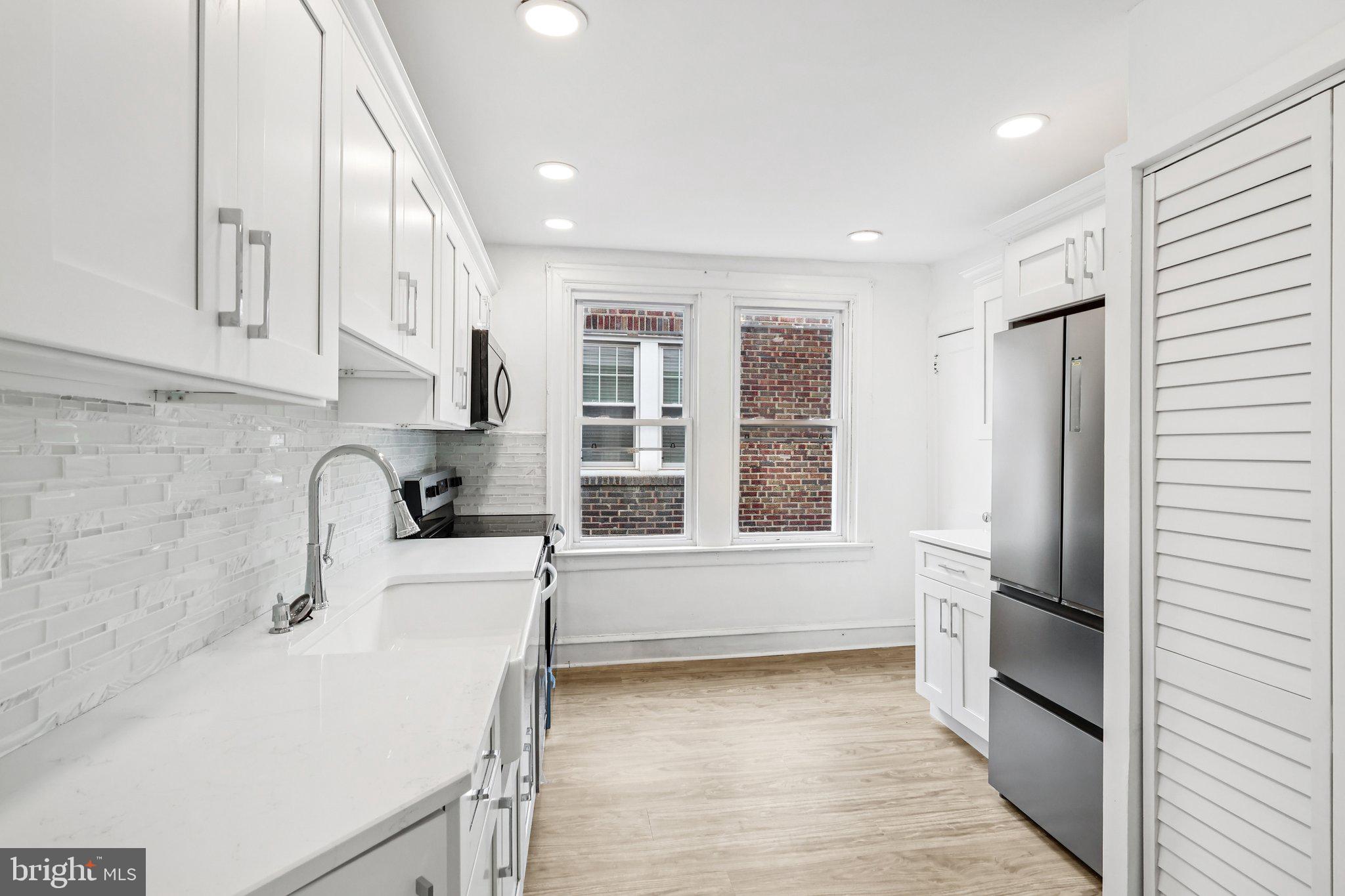 ELKINS PARK - Residential Income