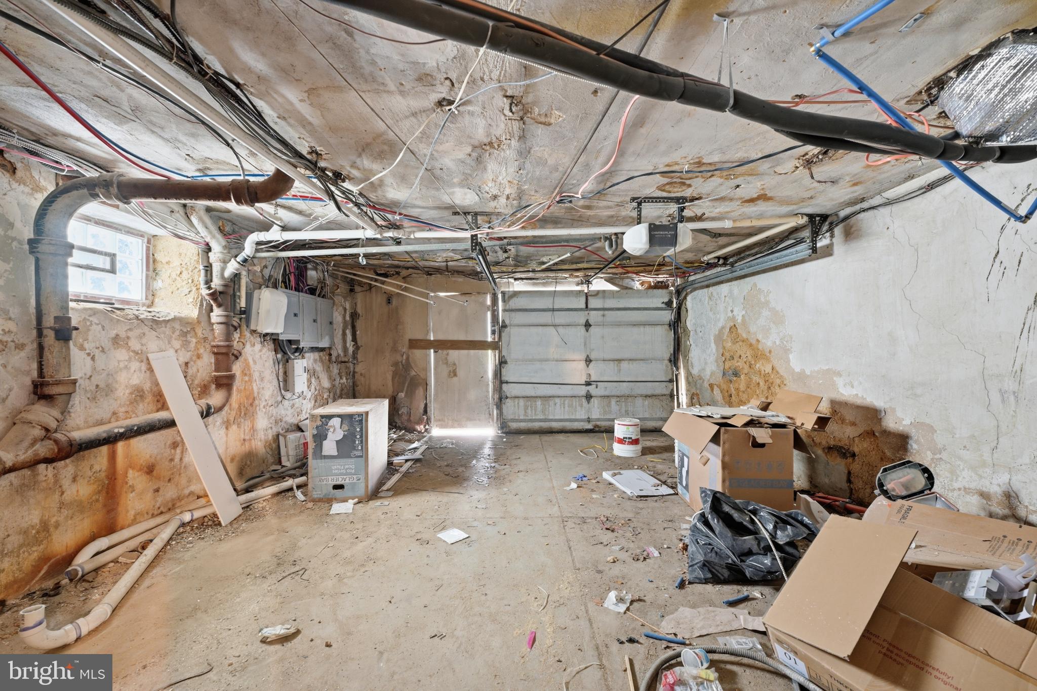 ELKINS PARK - Residential Income