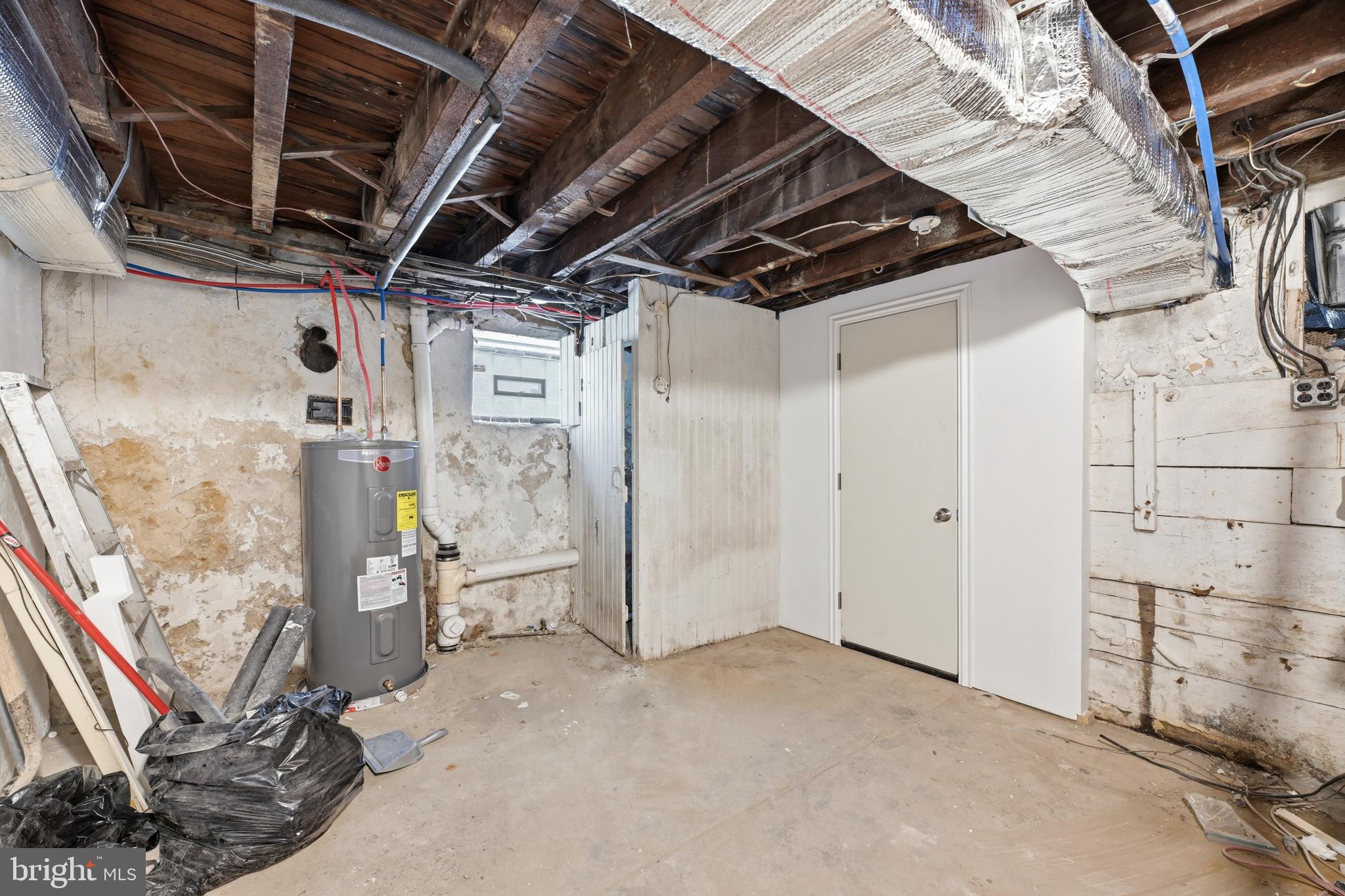 ELKINS PARK - Residential Income