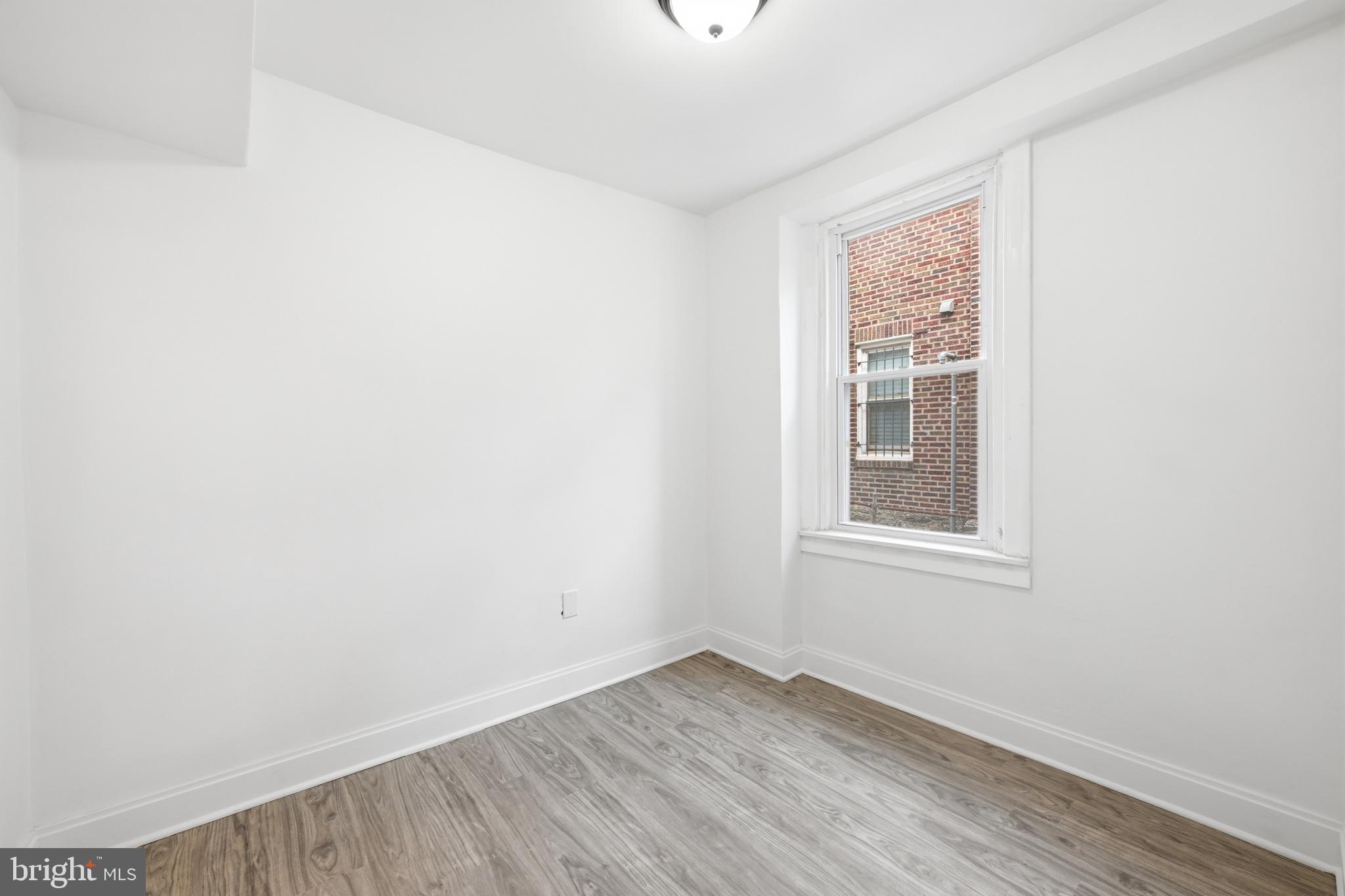 ELKINS PARK - Residential Income