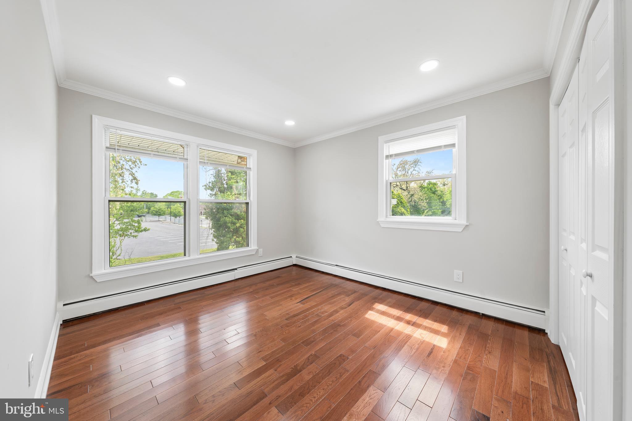 RIDLEY PARK - Residential